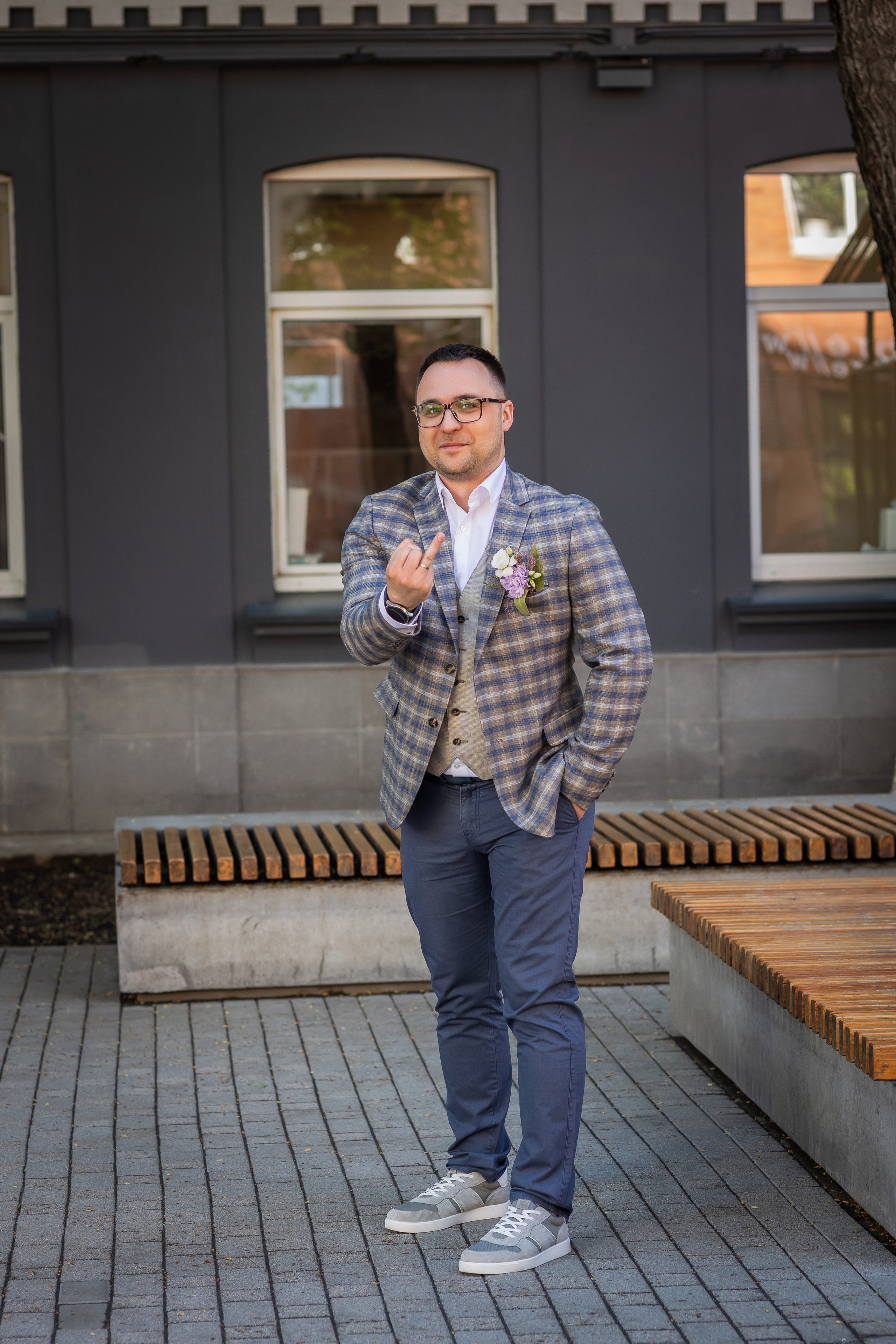 Миша и Маша. Весенняя свадьба 18.04.2023. Семейный фотограф в Москве Наталья Чуб, заказать Фотокнигу