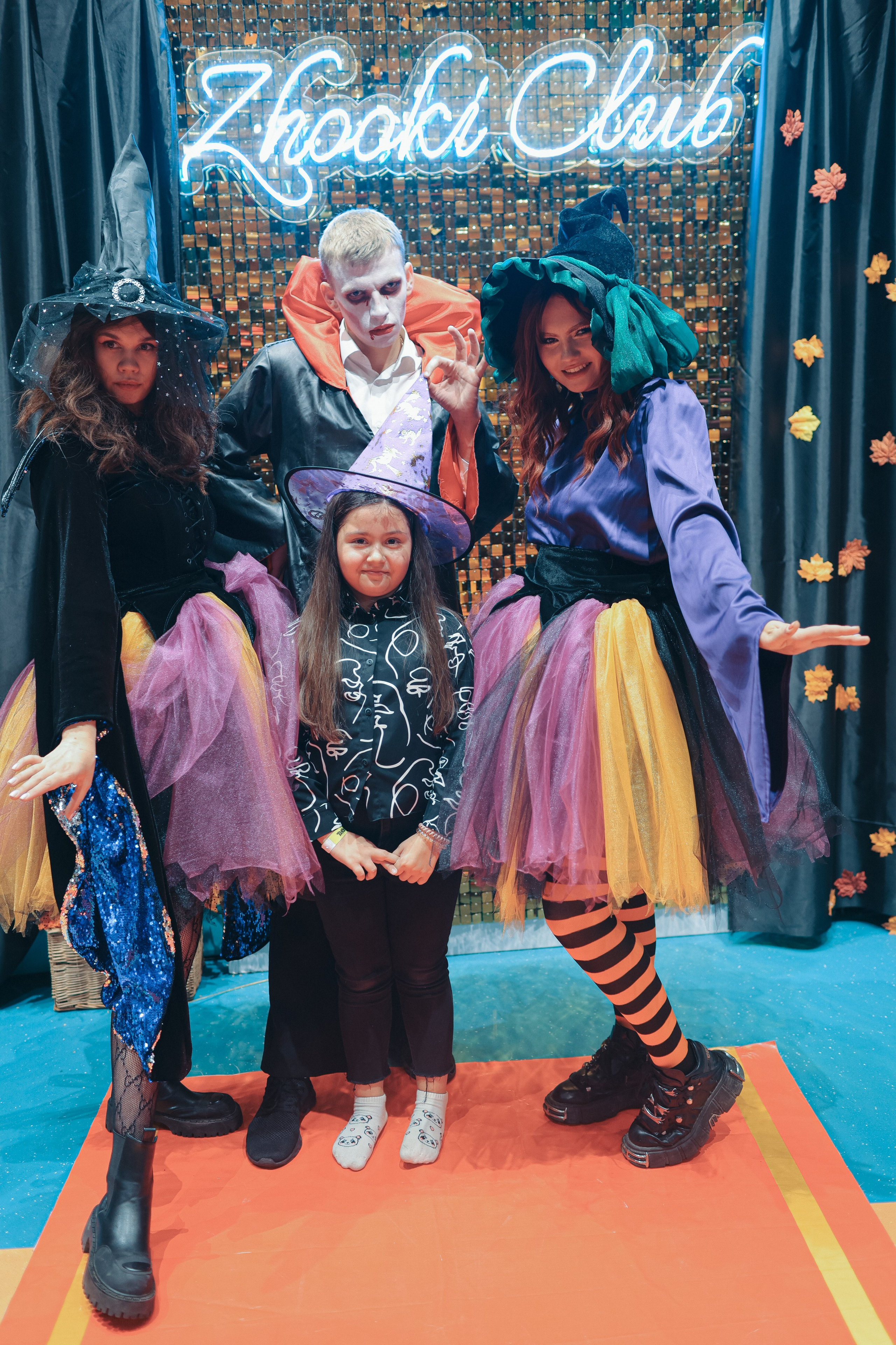 02.11 Halloween в Zhooki Park. Команда специалистов в мире фотографии и видео. Детский фотограф, семейный фотограф