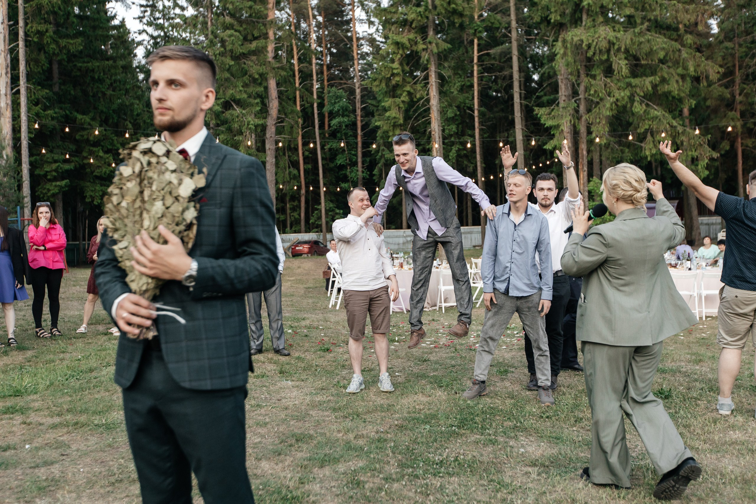 А & Ю | Камерная свадьба под открытым небом. Свадебный фотограф Настя Шелл г. Череповец