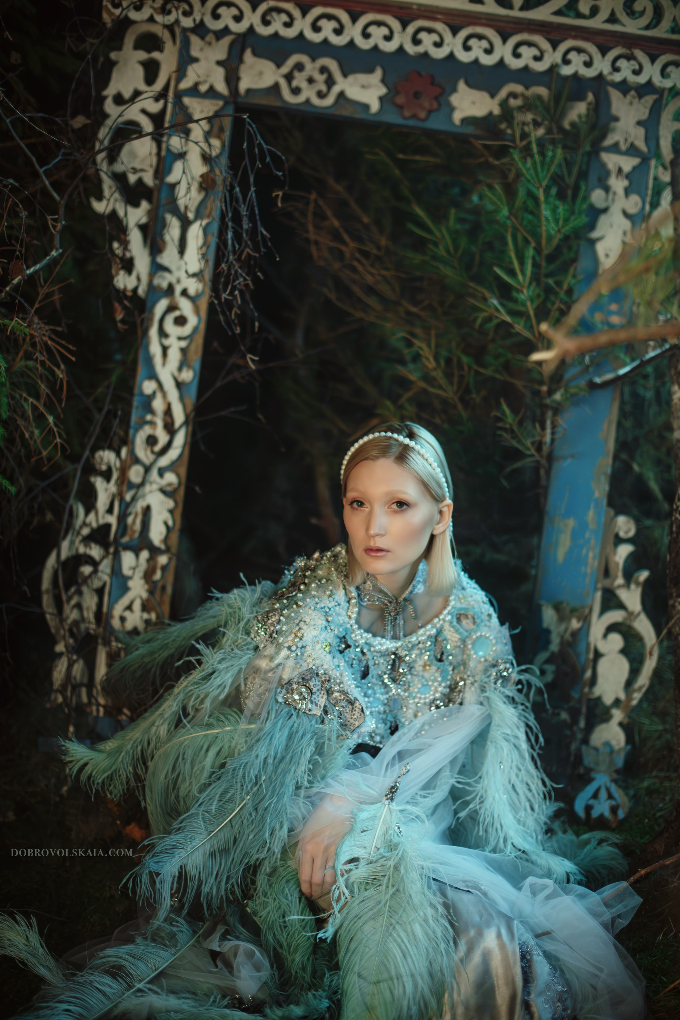 Птица Сирин. Русские народные костюмы в Москве