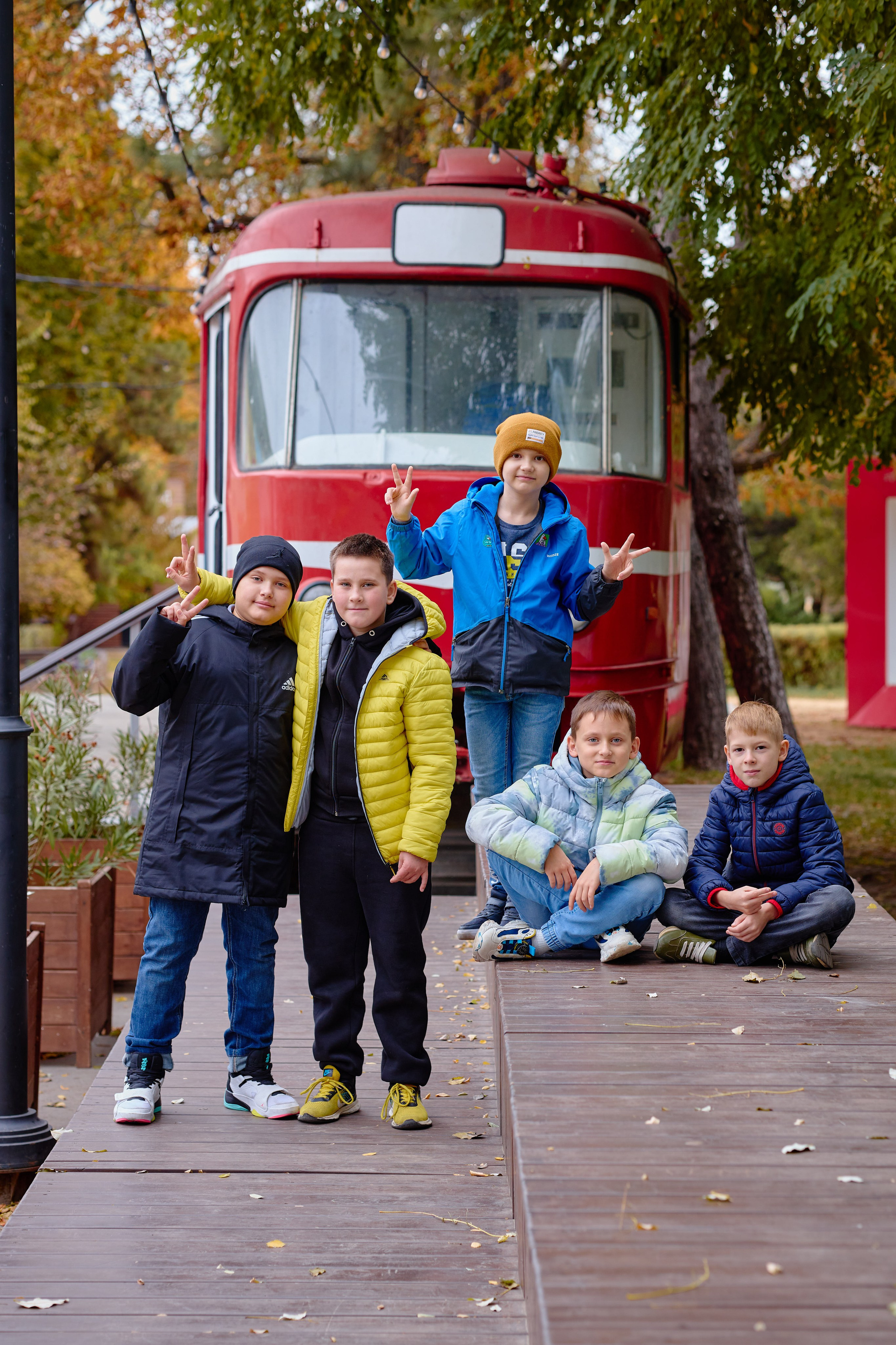 Сьемка для Выпускного Альбома В Парке. Фотограф Выпускные альбомы Таганрог Сергей Коробченко
