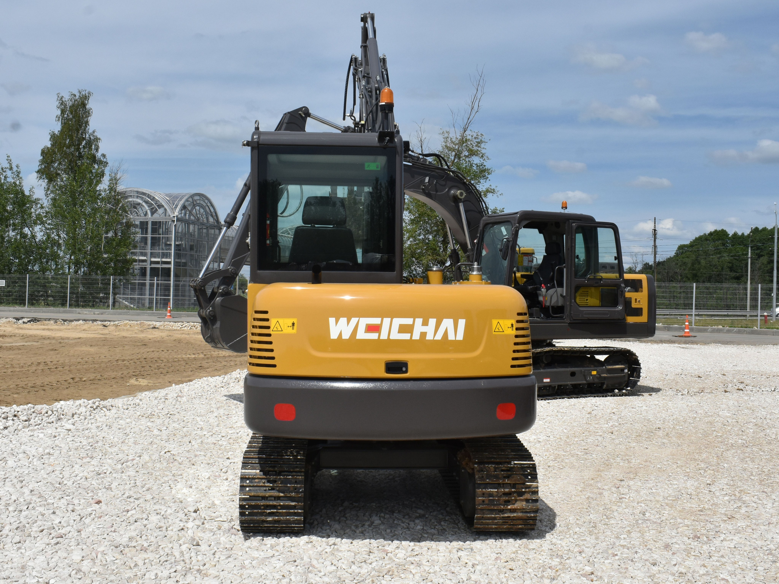 Фото гус. экс. Weheavy WE60E2-H. Продажа и обслуживание грузовой техники и спецтехники в г. Новосибирск компания СТИ