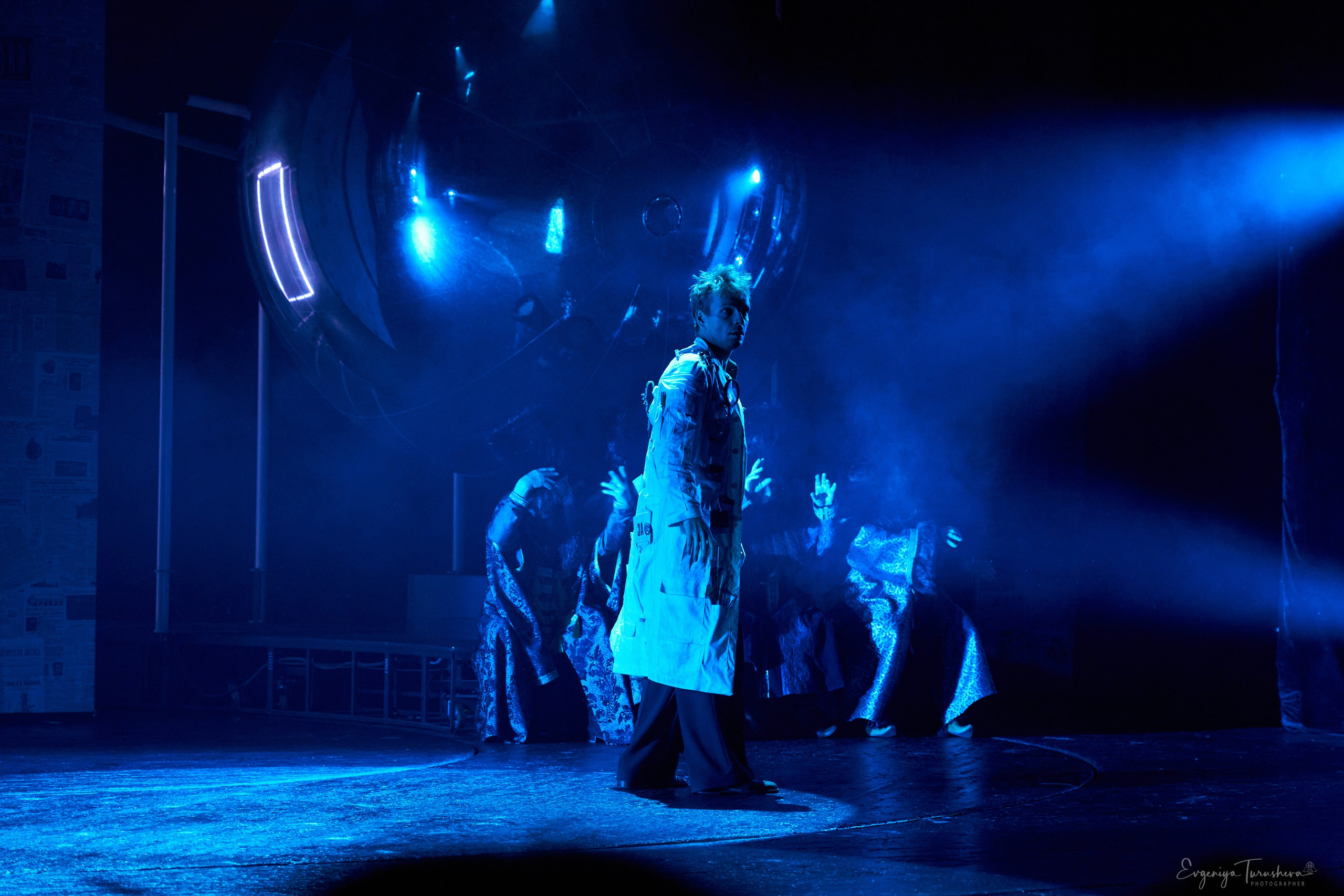 «Иван Васильевич» — премьера, открывшая сотый сезон Театра Сатиры. Фотограф Евгения Турушева