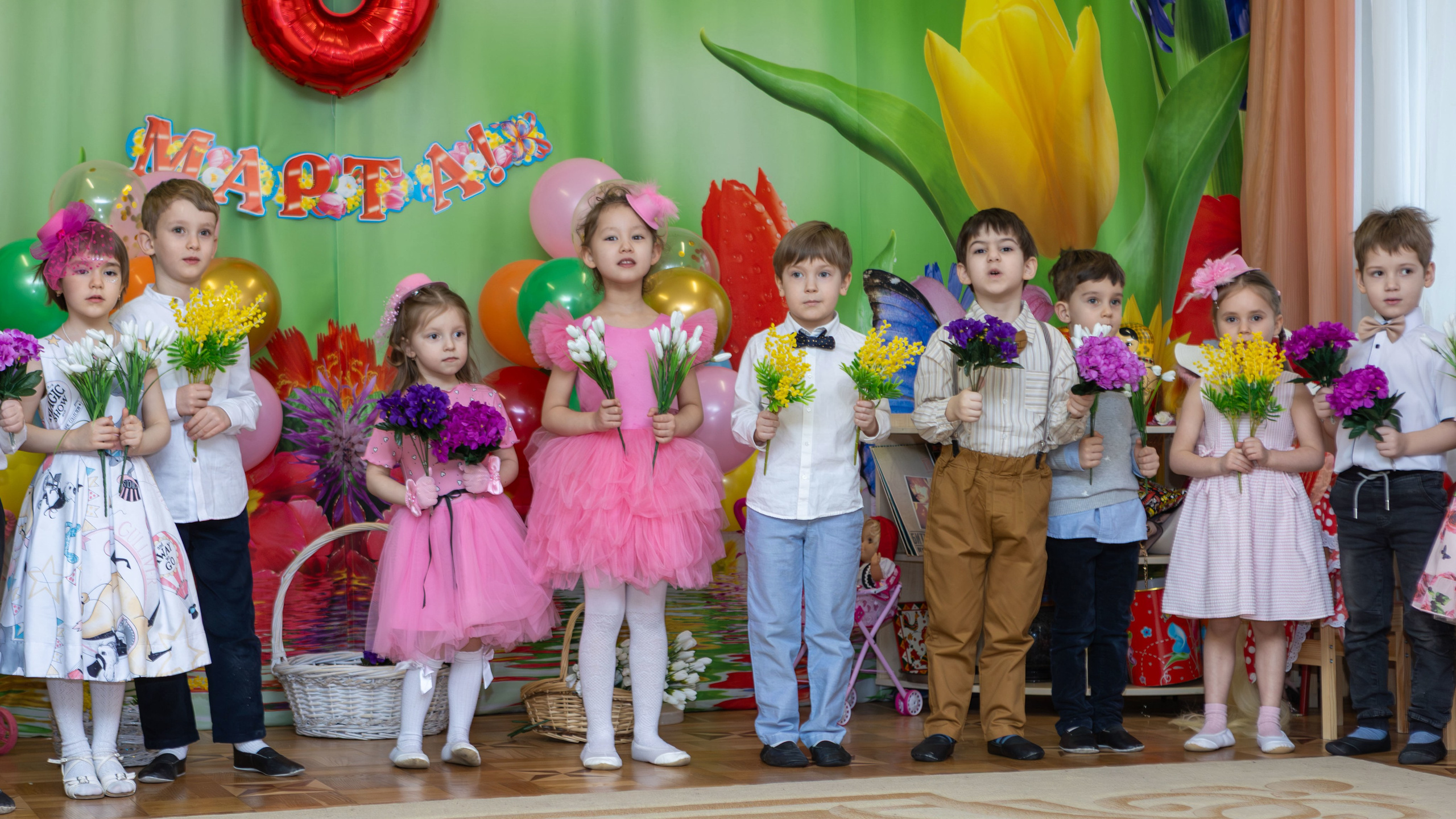 Утренник 8 Марта в детском саду № 1164 — группа «Сверчки»