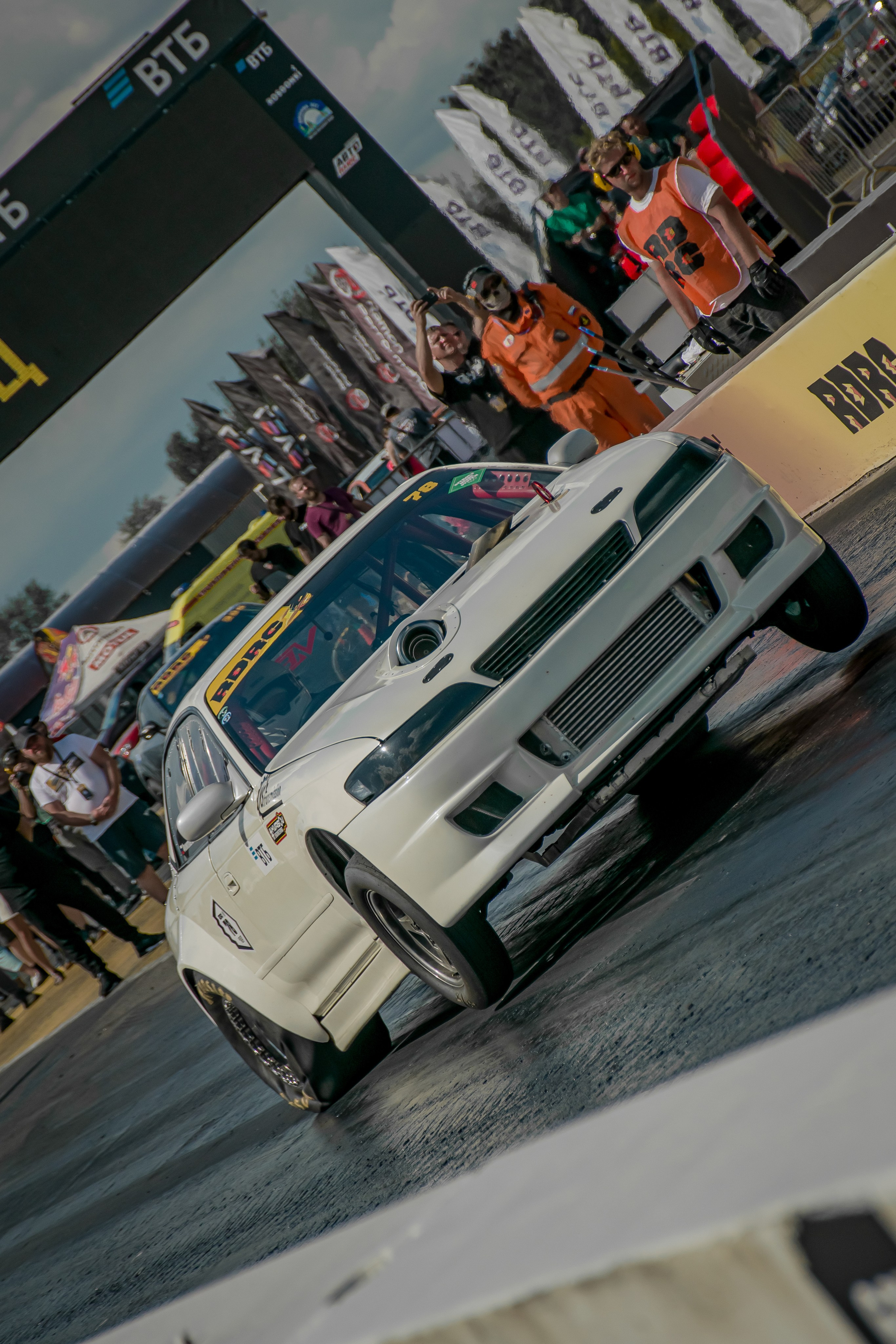 Репортажная, студийная, свадебная, автоспорт, коммерческая, фотосессия: Фотографы Николай и Елена DvoTar