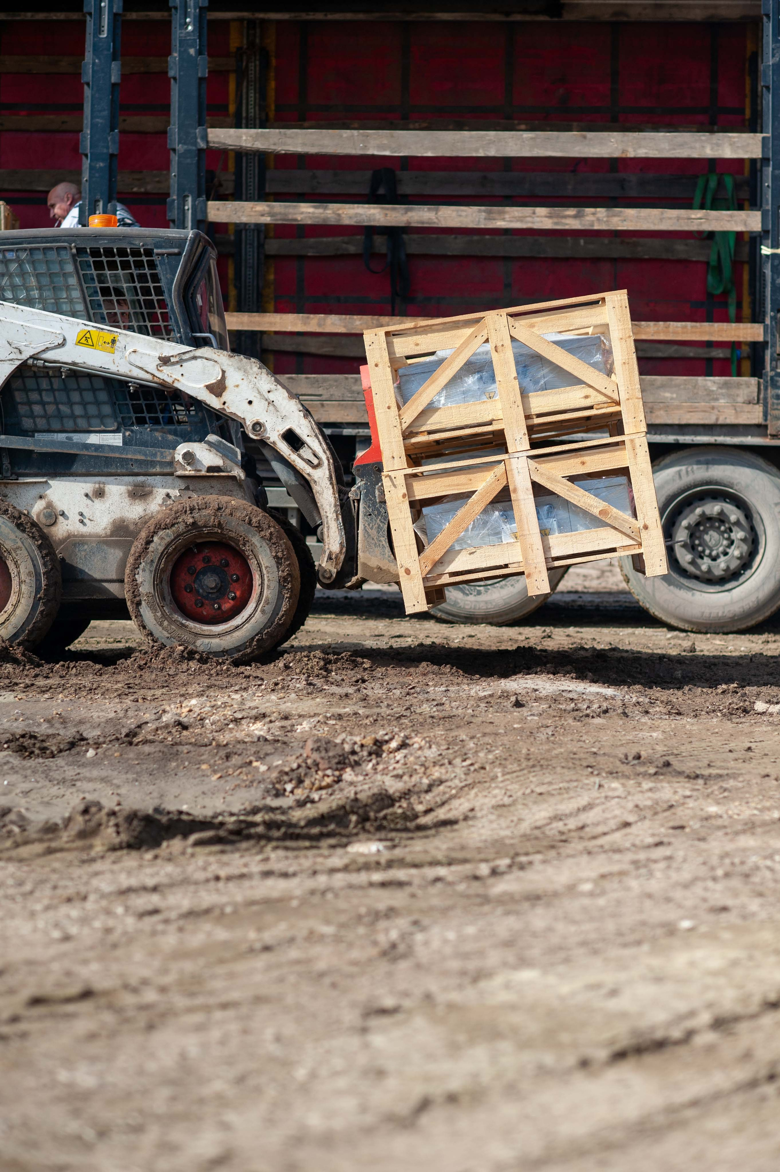 Отгрузка оборудования для мясокомбината. Ресурс Комлект Сервис
