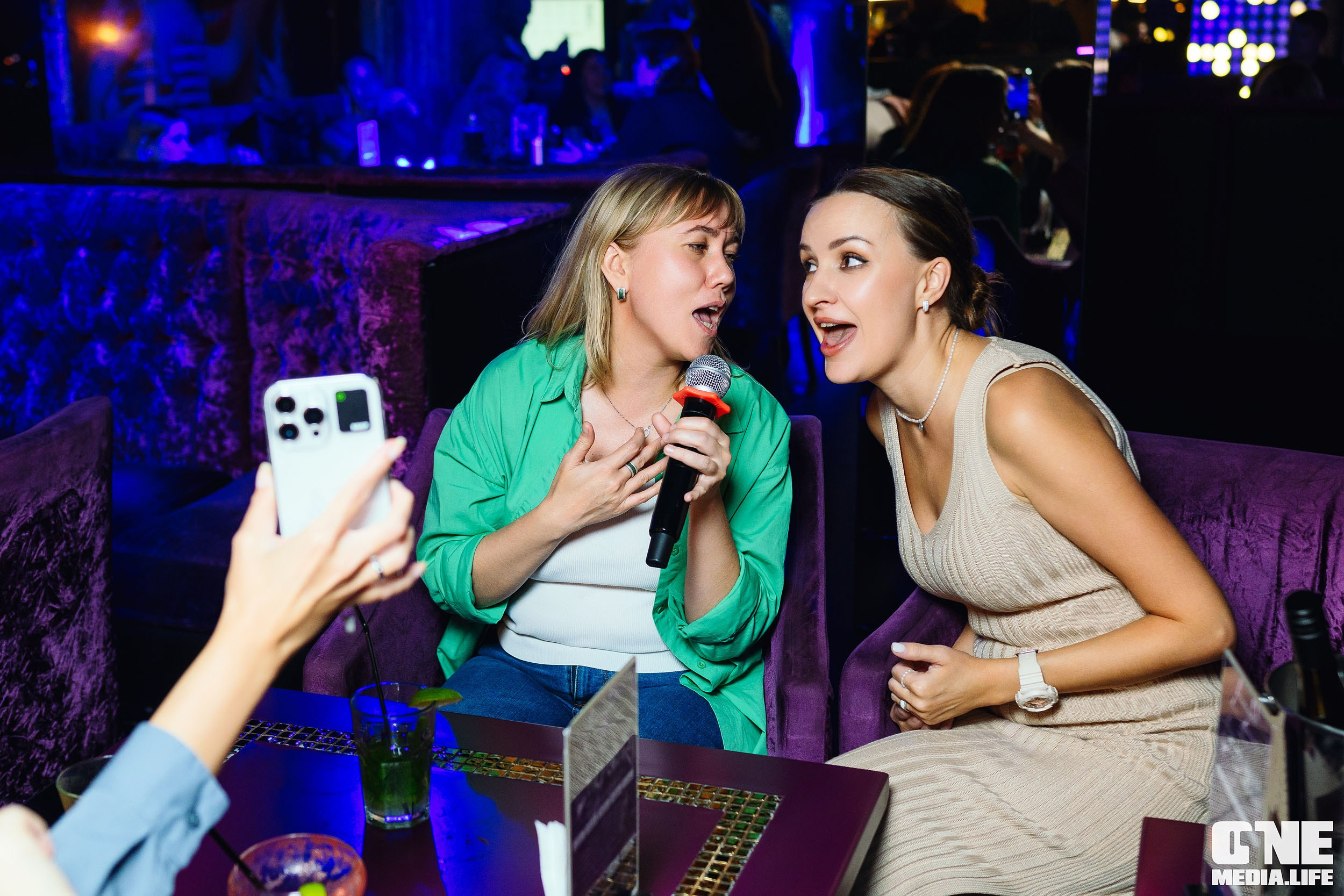 Фоторепортаж из караоке-клуба Эйфория. One Media Life: фоторепортажи, фотоотчеты с мероприятий и заведений