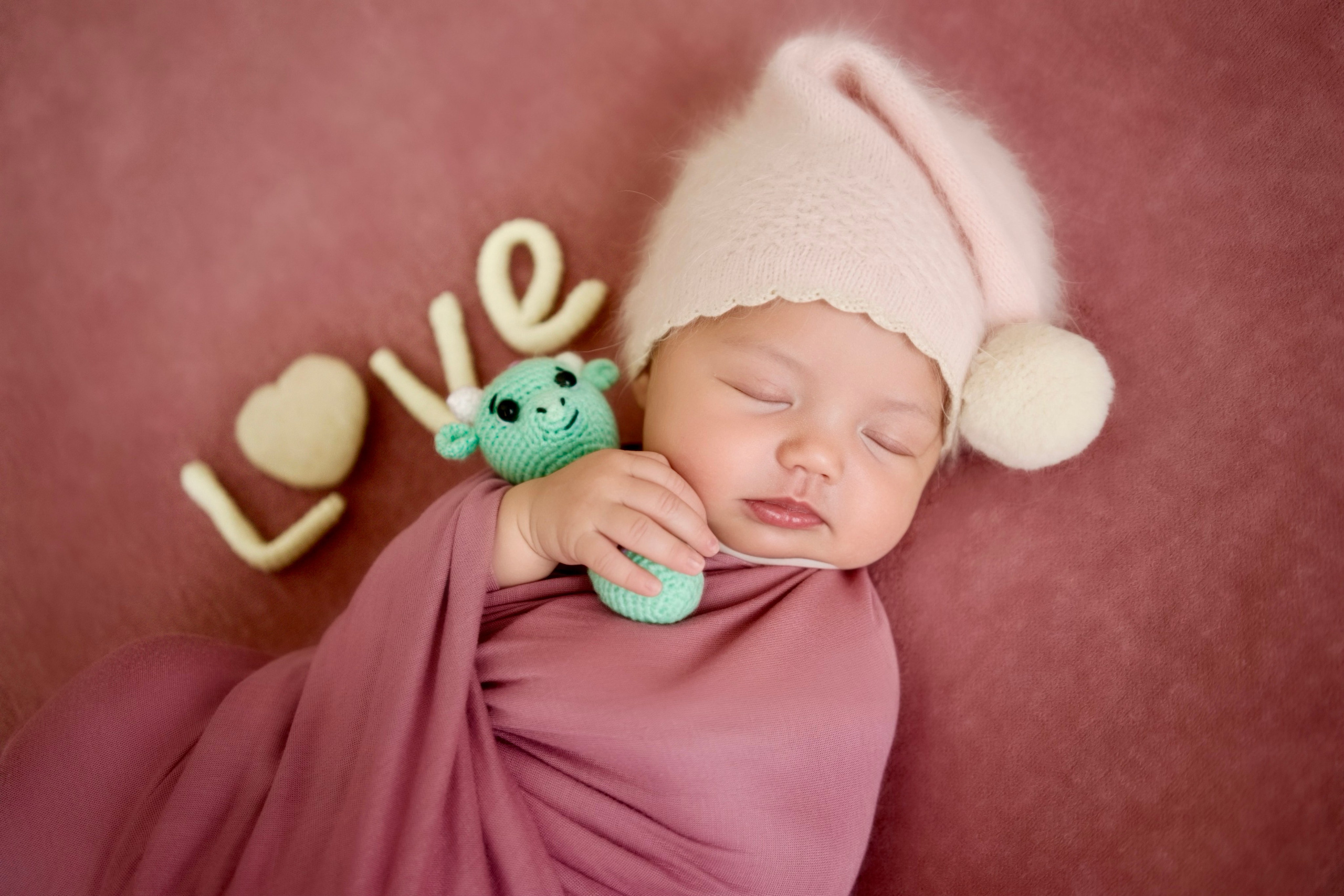 Фотограф новорождённых newborn деток до года в Кемерово Ксения Вакула