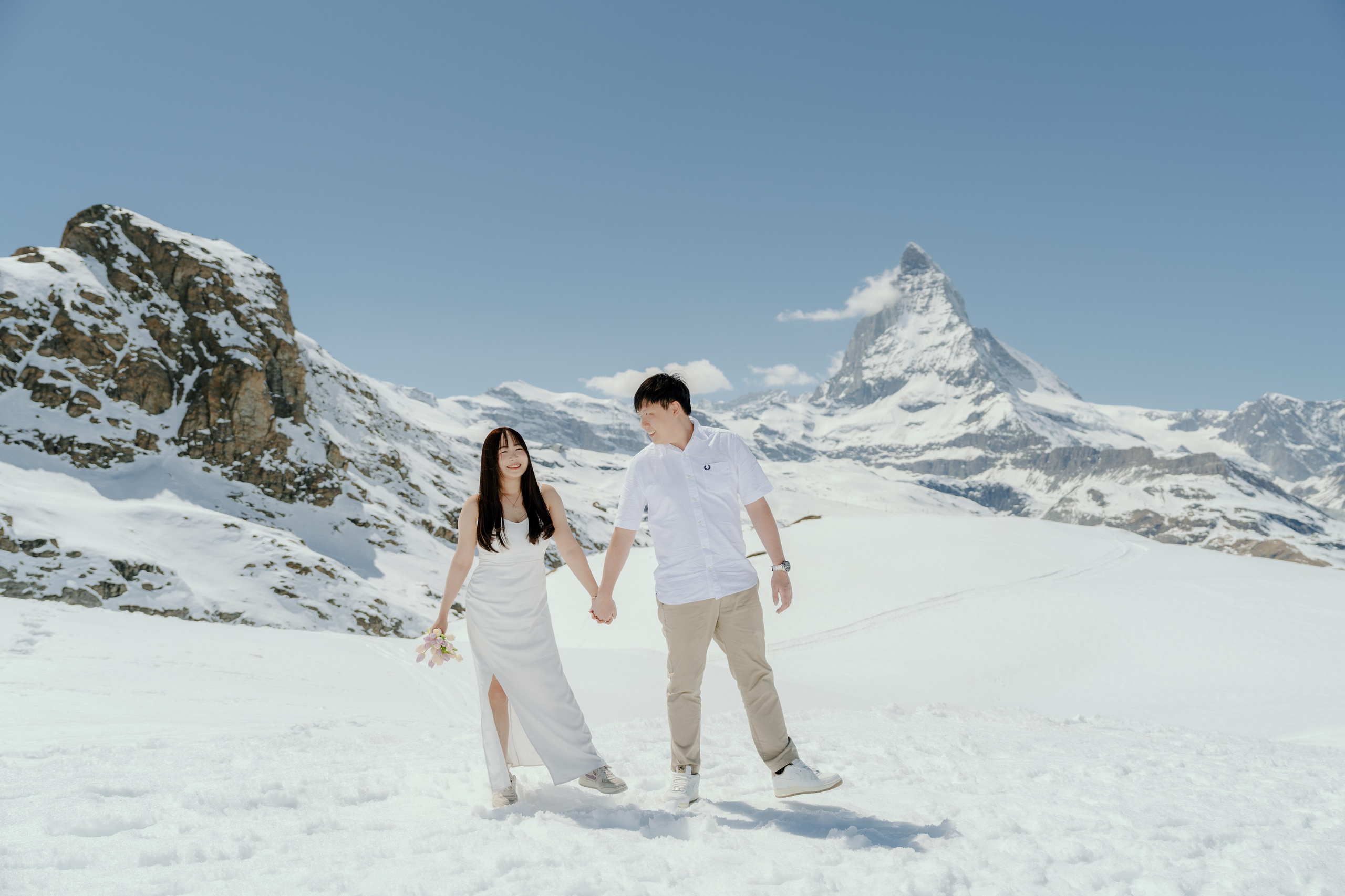 Wedding Photography elopement in Switzerland Europe. Professional Wedding Photographer Geneva & Romande Switzerland | Tanya Creator