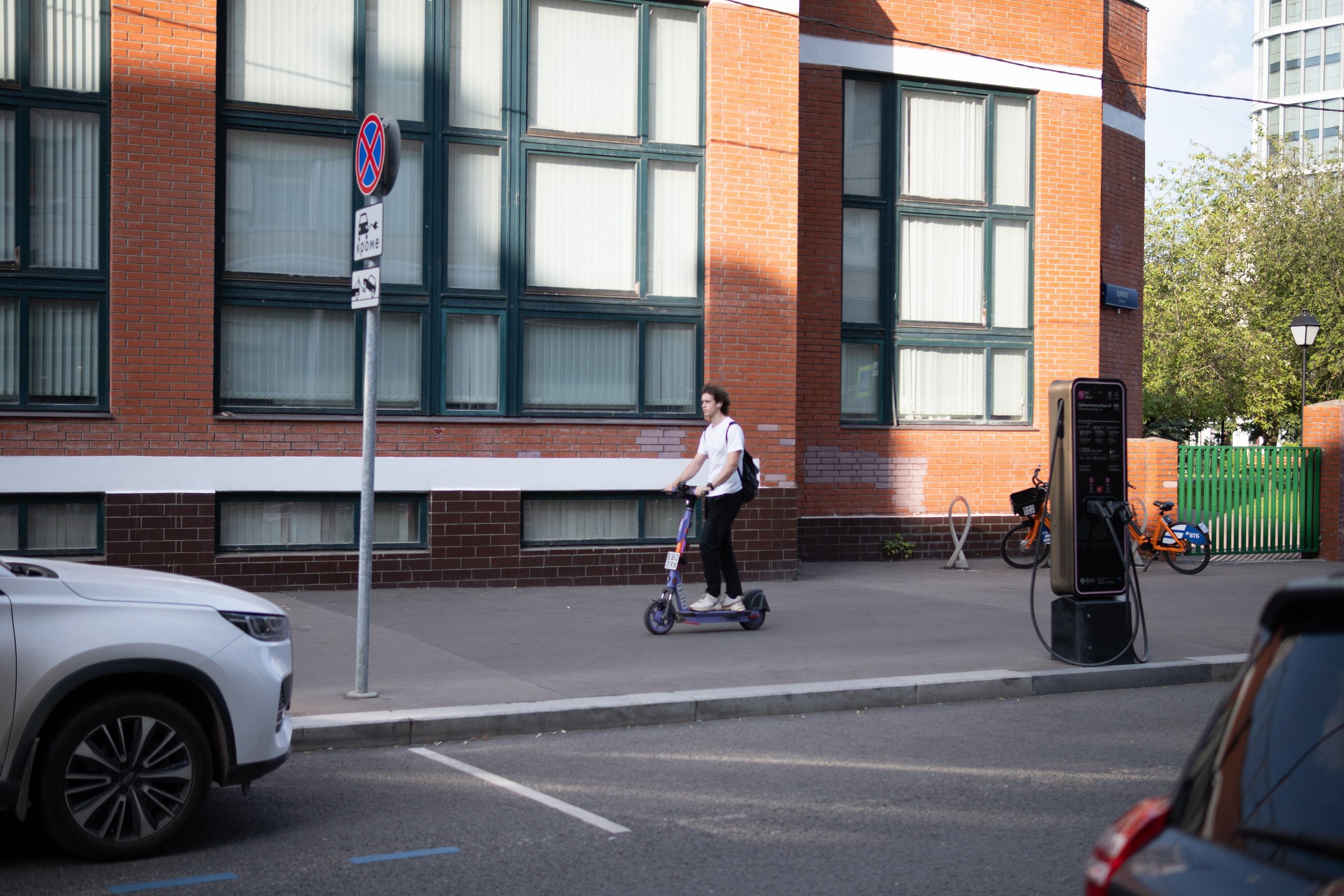 Фотосерия «180 дней лета»: визуальное летнее путешествие сквозь 180 дней — атмосфера сезона, смена настроений и света, эмоциональные состояния и летняя визуальная поэзия. Фотограф: Ожерельев Лев