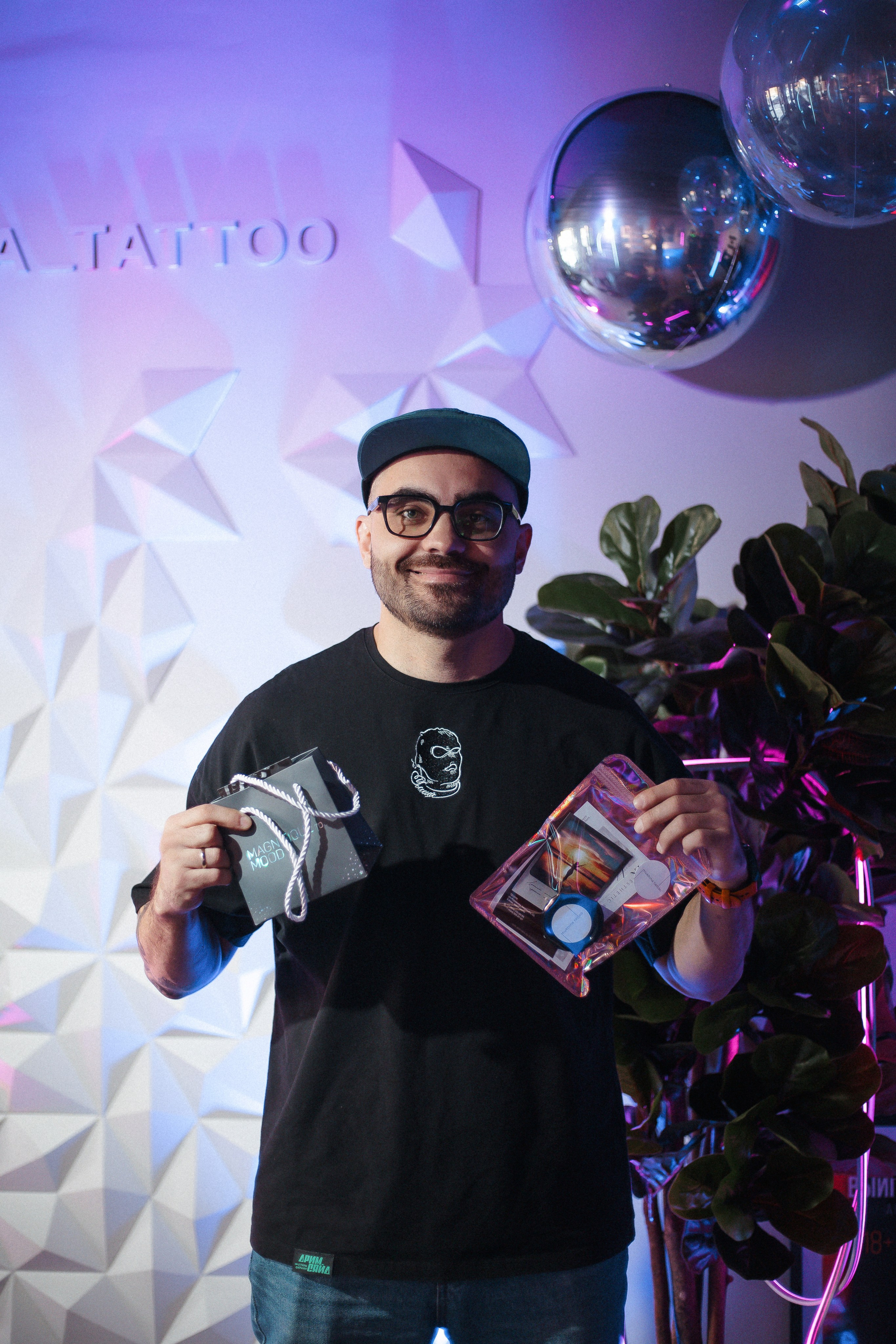 Walk-In Day в стиле киберпанк в тату-студии MUKHINA TATTOO. СВОИ. ФОТООТЧЕТЫ-СОБЫТИЯ-МЕСТА