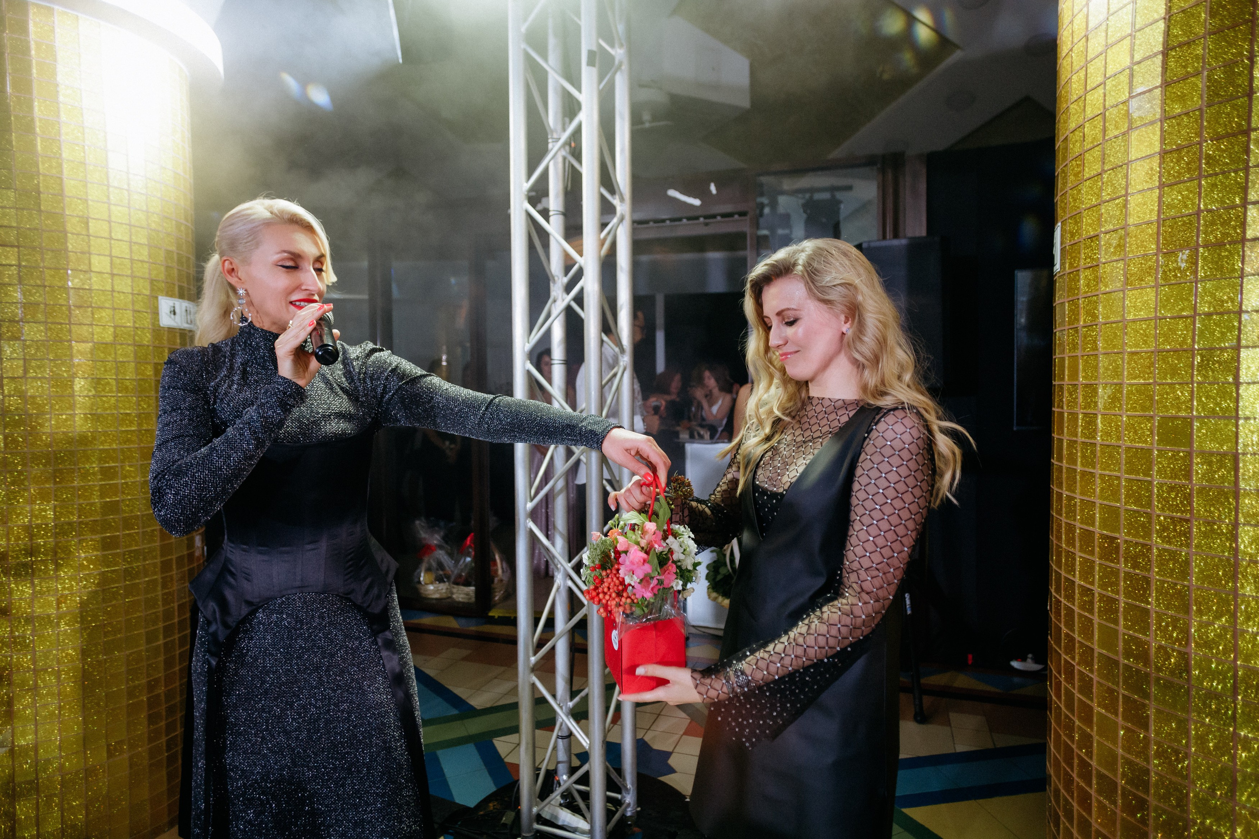 20 лет студии красоты Юлии Харченко. СВОИ. ФОТООТЧЕТЫ-СОБЫТИЯ-МЕСТА