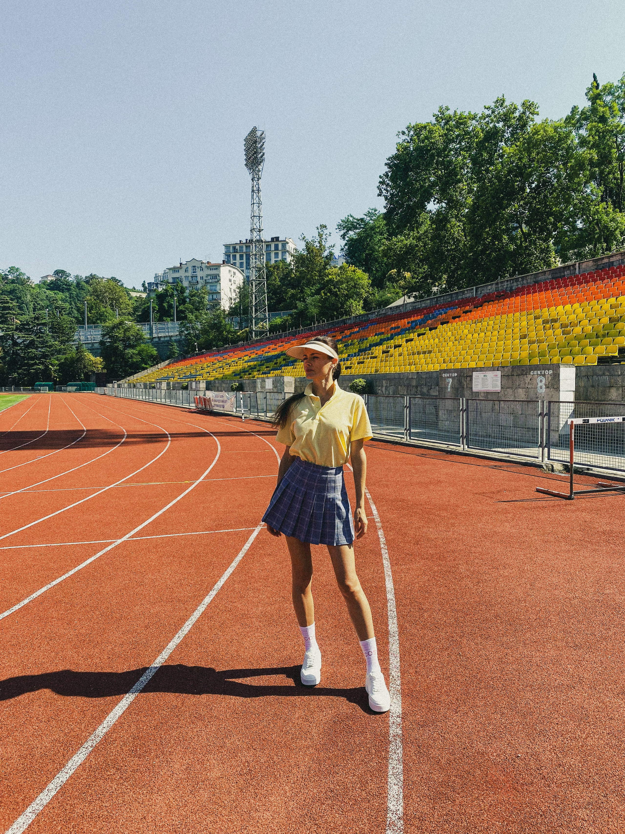 Ретро на сочинском стадионе. Чувственный мобильный фотограф в Казани и Сочи Дьяченко Дарья