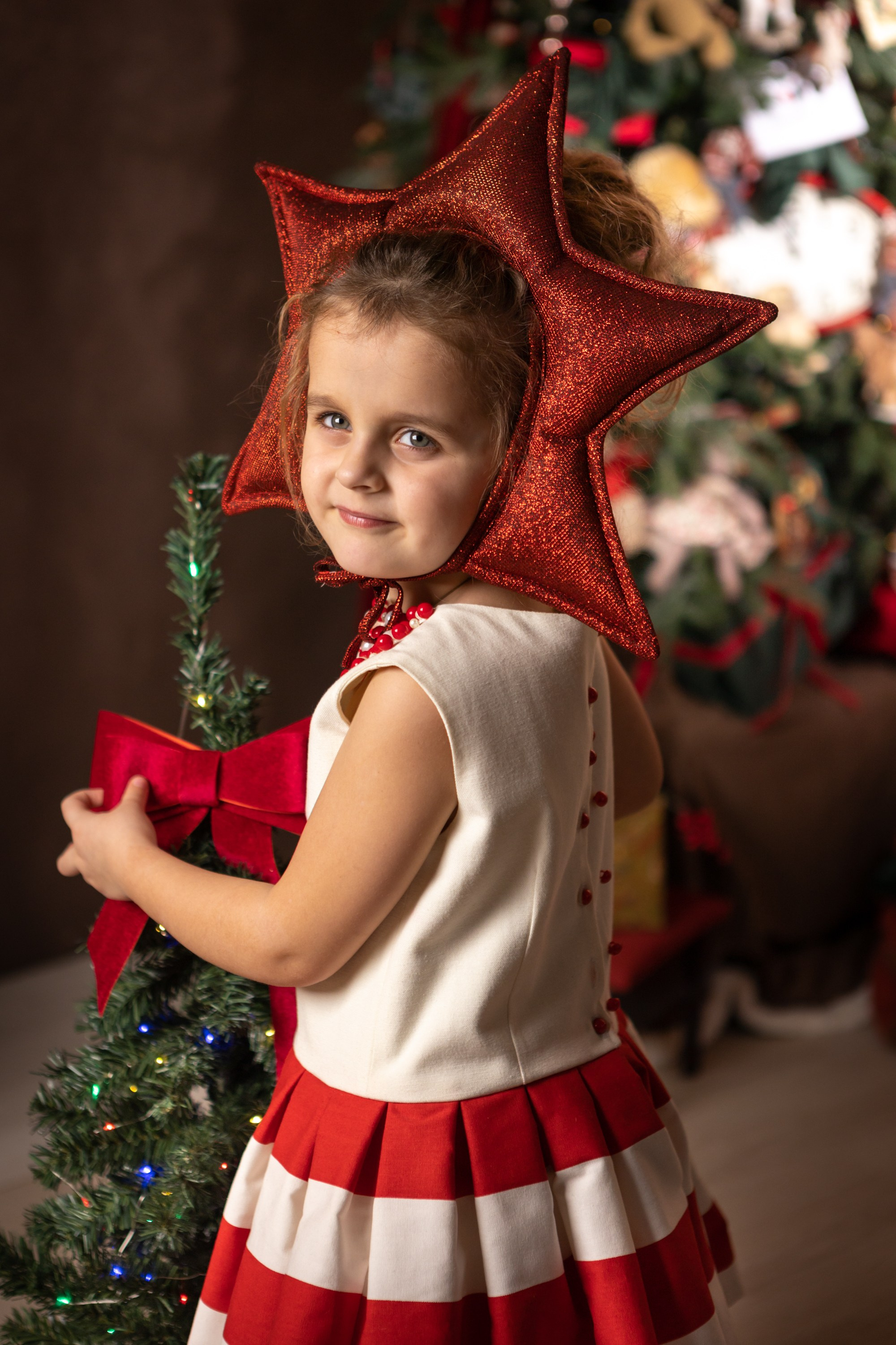 Новогодняя семейная фотосессия. Фотограф в Оренбурге. Профессиональный фотограф