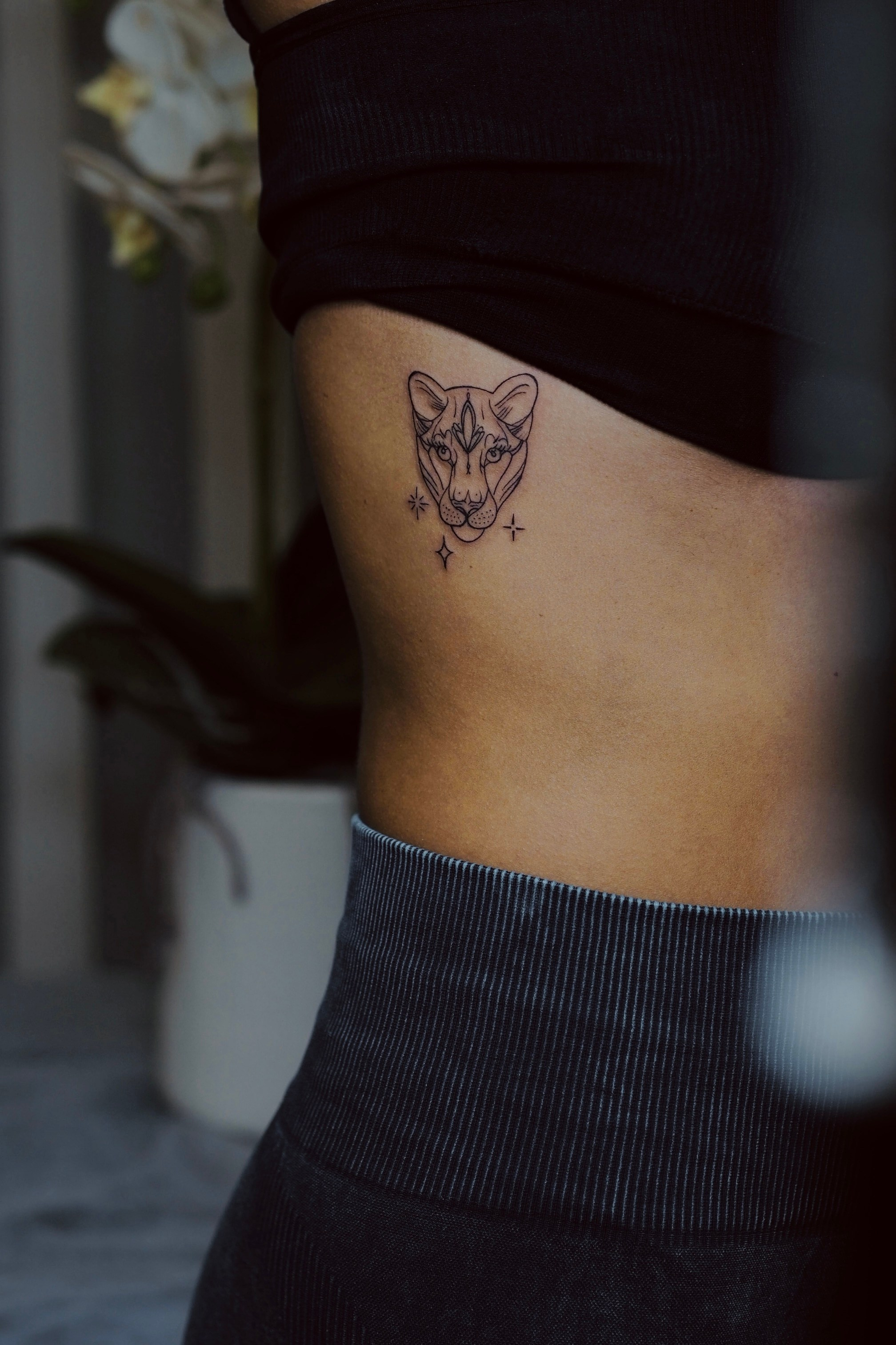 Мини тату. Женский фотограф и мини-тату мастер Москва Юлия Солодкина