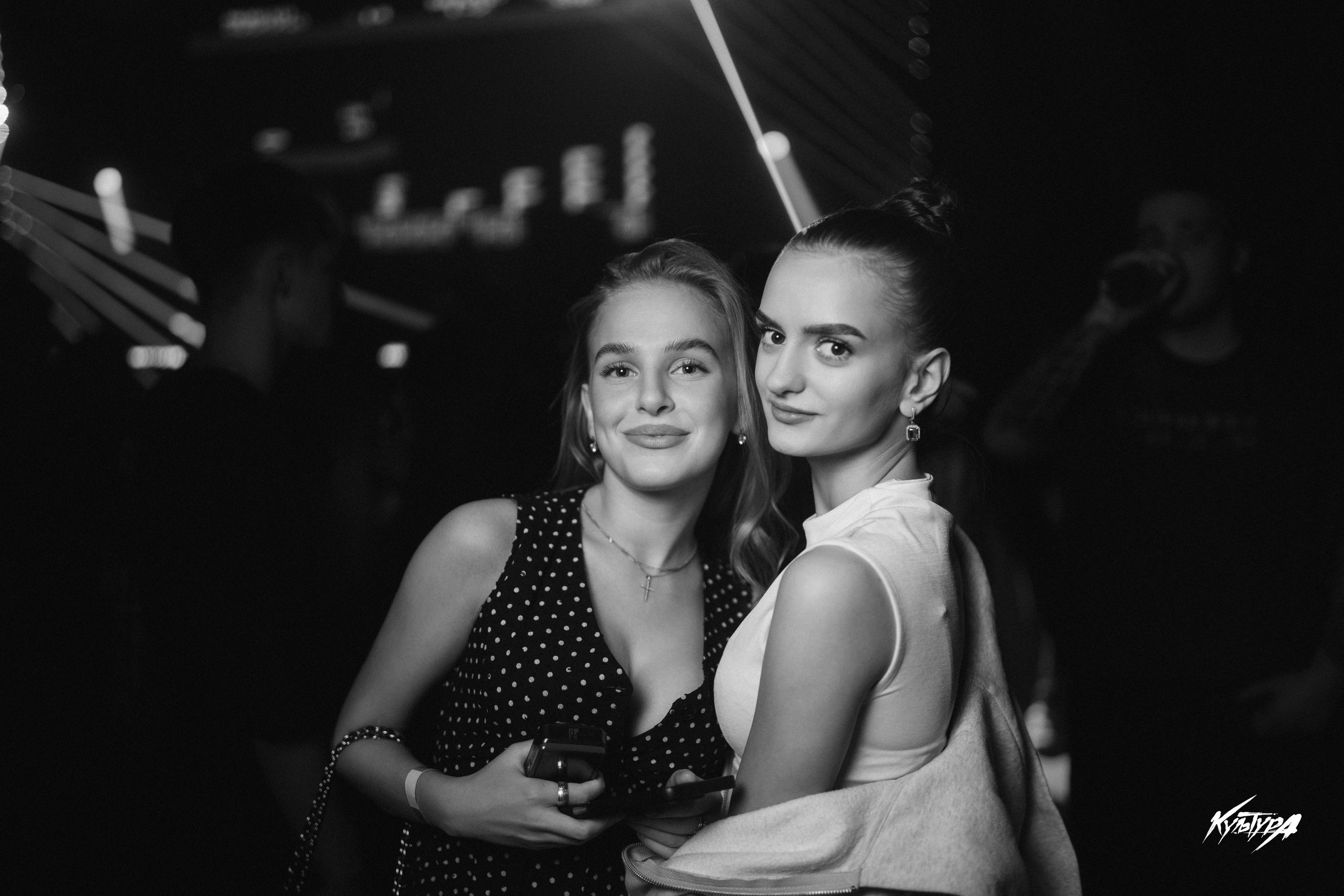 Клубная фотосъемка в Петропавловске-Камчатском, Репортажная фотосъемка в ночном клубе в Петропавловске-Камчатском, Фотосъемка вечеринок в Петропавловске-Камчатском, Эмоции на клубной фотосессии в Петропавловске-Камчатском, Профессиональная фотосъемка в клубе в Петропавловске-Камчатском.