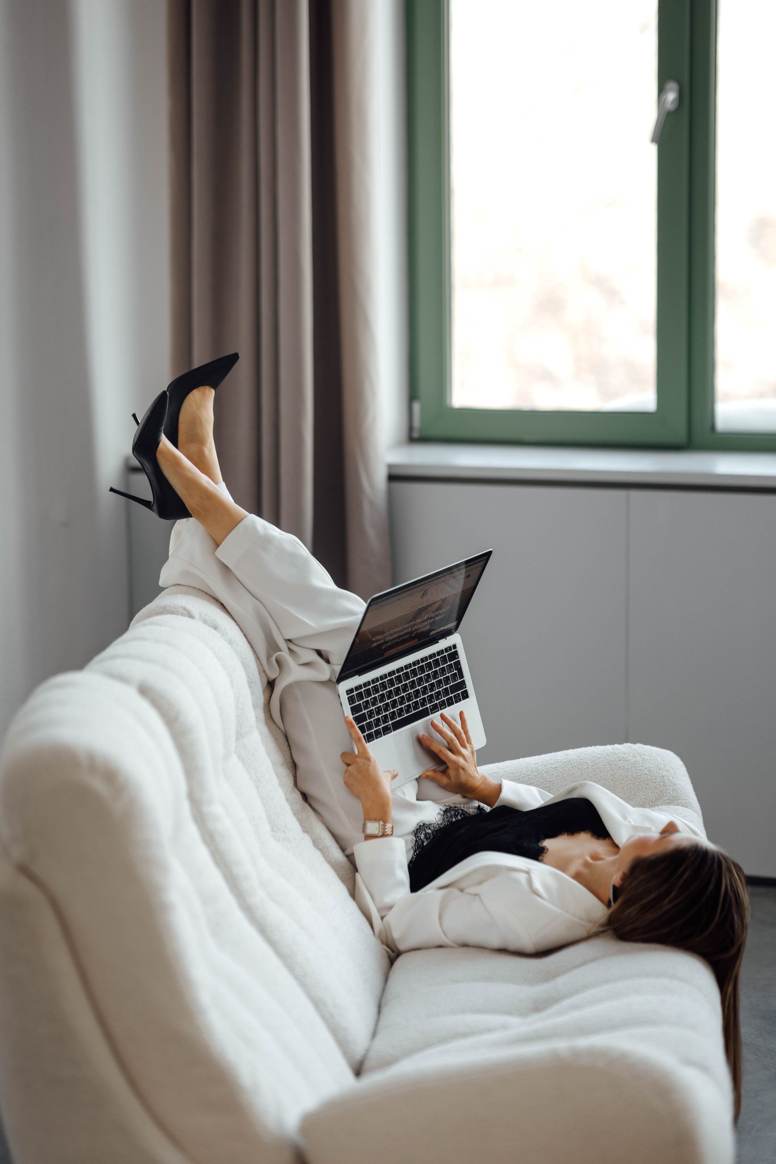 Александра, Lightstudio