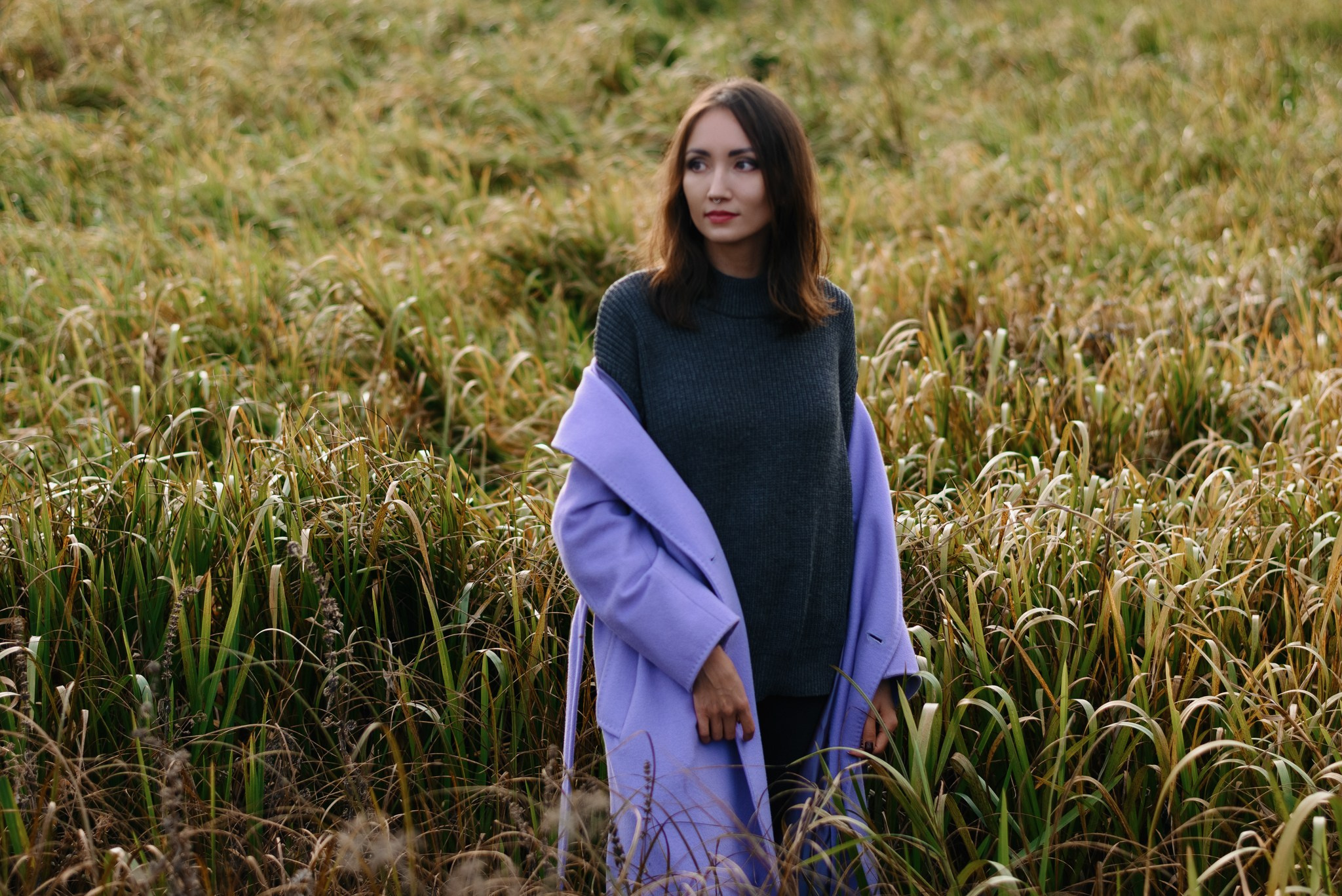 Женская фотосессия в лесу. Атмосферный портрет.