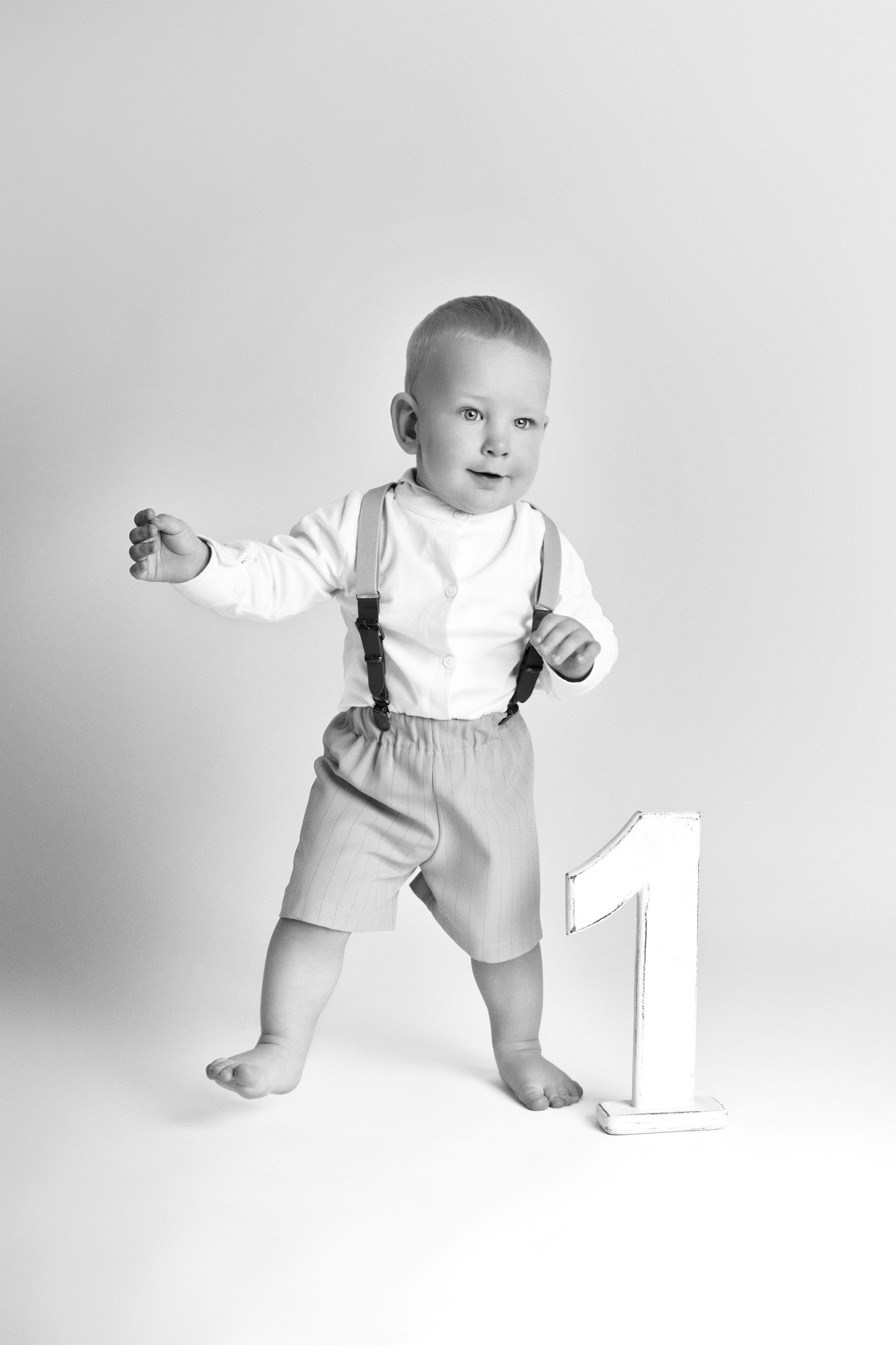 ГОДИК В РЕТРО СТИЛЕ. Фотограф новорожденных беременных в Тюмени Ткачук Татьяна