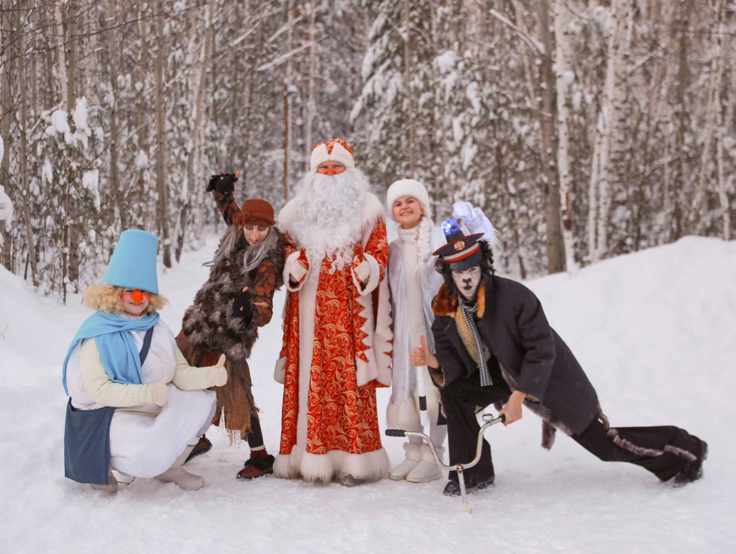 Яркие мероприятия для школьников. Выпускные альбомы в Тюмени для школ, садов, вузов спортивных секций