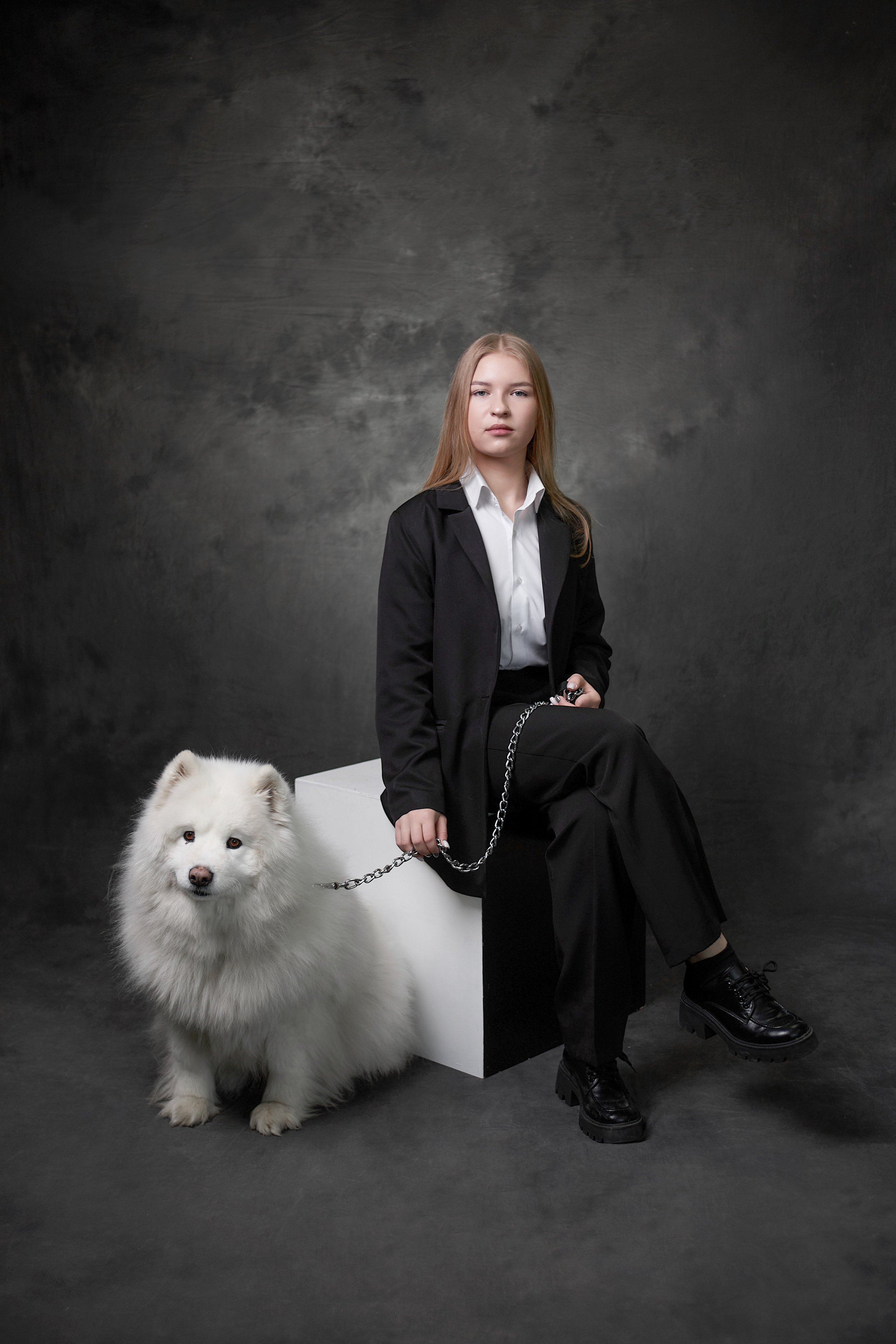 Команда фотостудии Fotobook. Выпускные альбомы в Тюмени для школ, садов, вузов спортивных секций