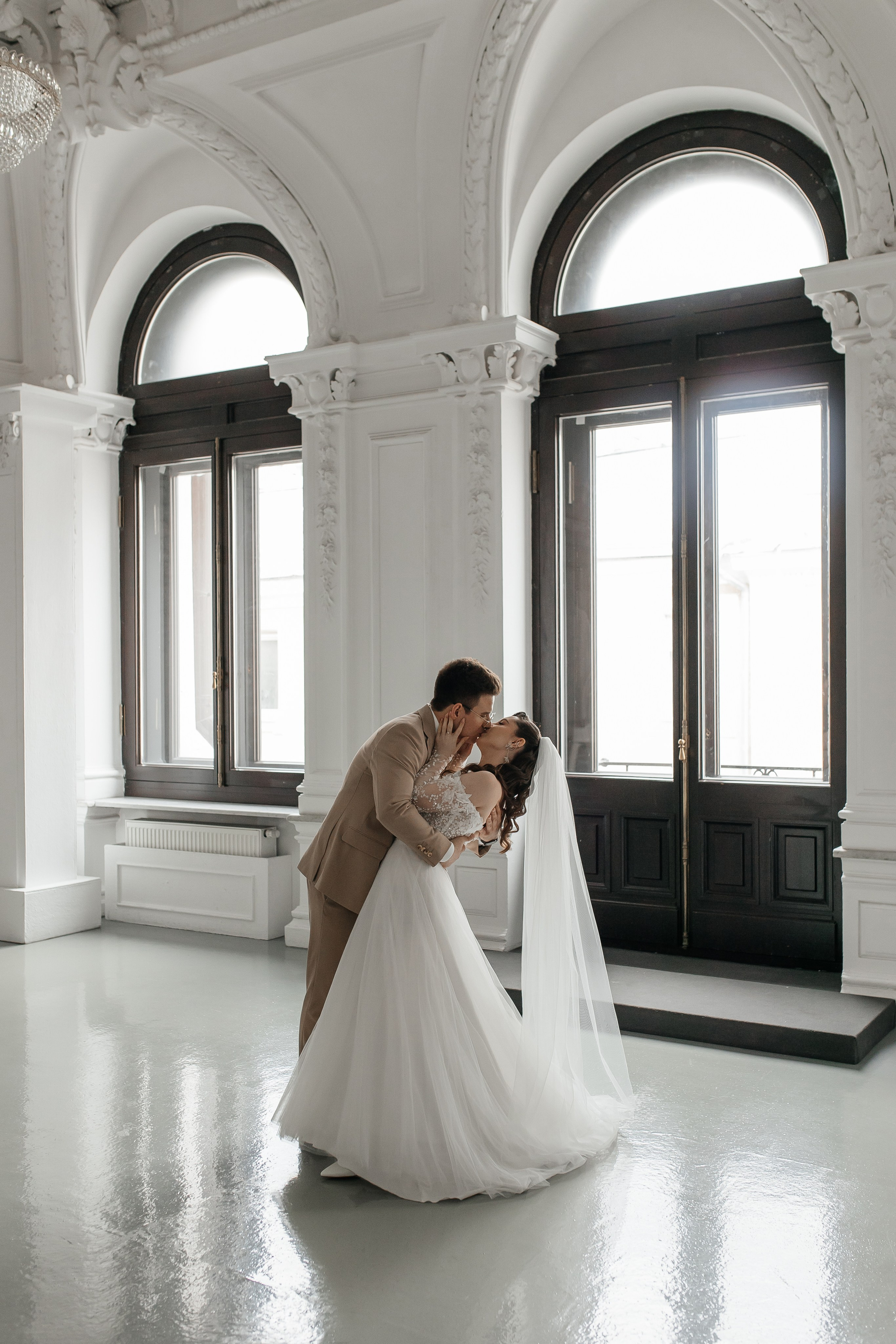 Свадебная фотосессия в Особняке Спиридонова