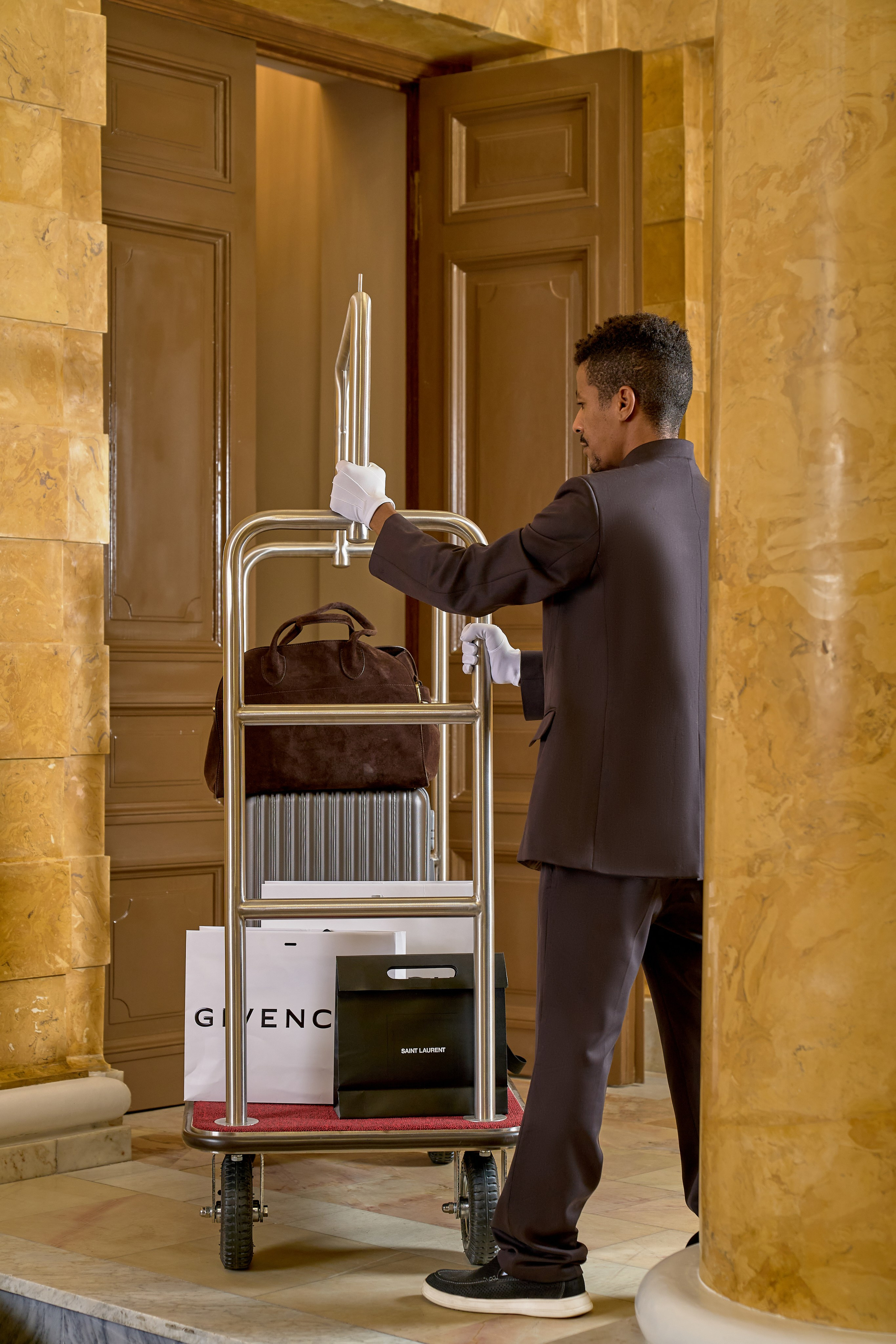 Бутик-отель ACADEMIA — ОСОБНЯК SHUVALOFF