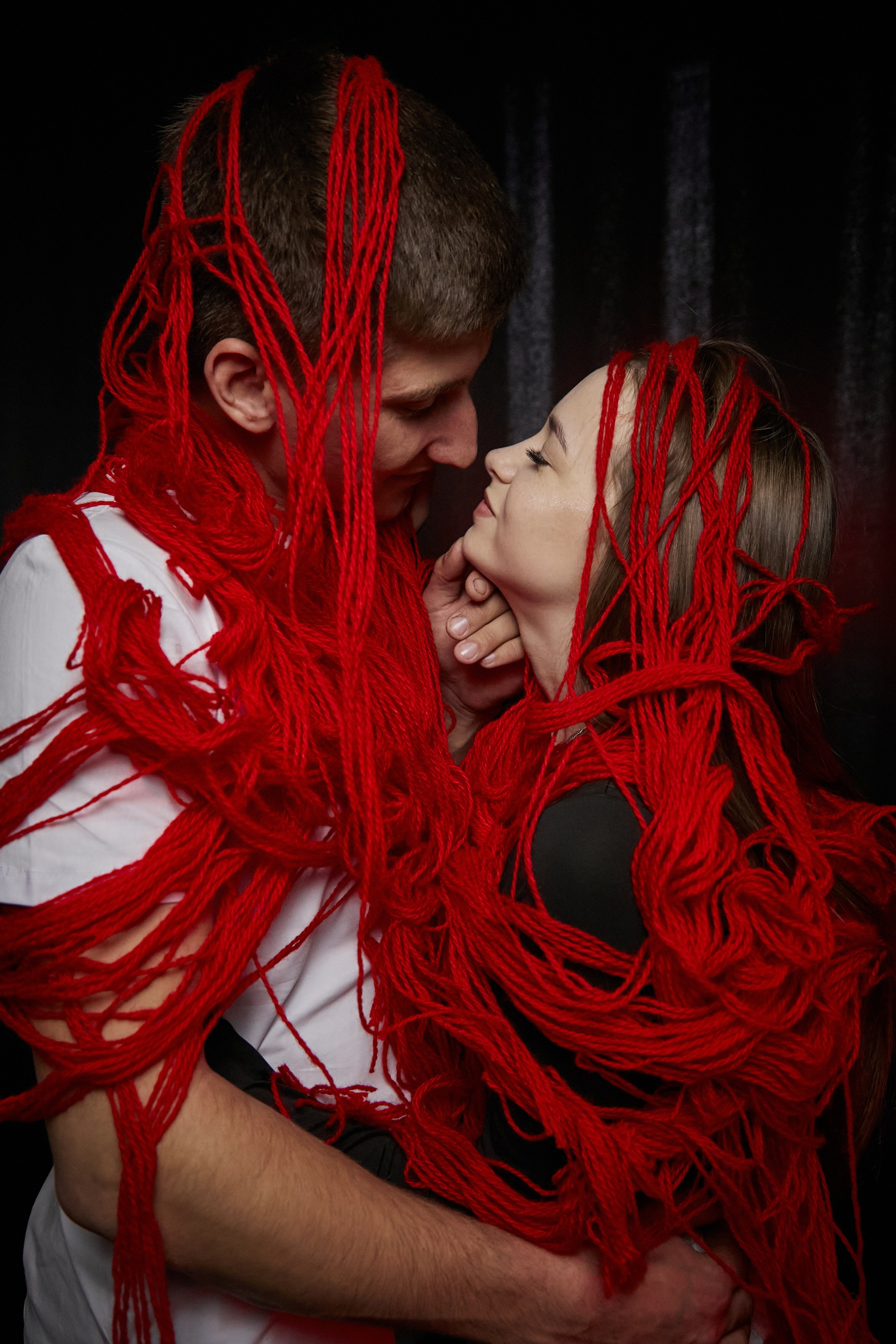 «Связанные одной нитью». Свадебный и креативный фотограф в ЮФО и МСК