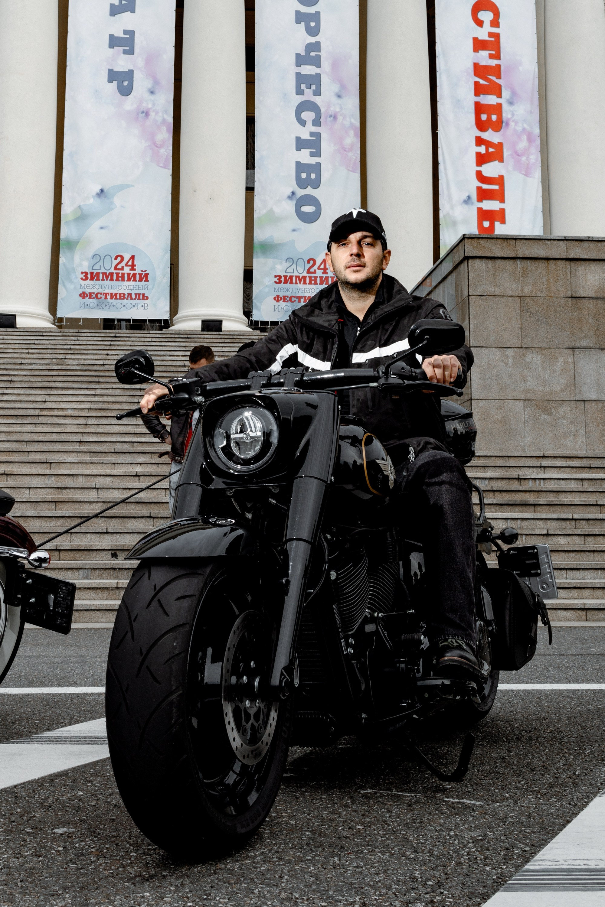 Клуб Harley Davidson. Свадебный фотограф ростов-на-Дону / Сочи / Москва