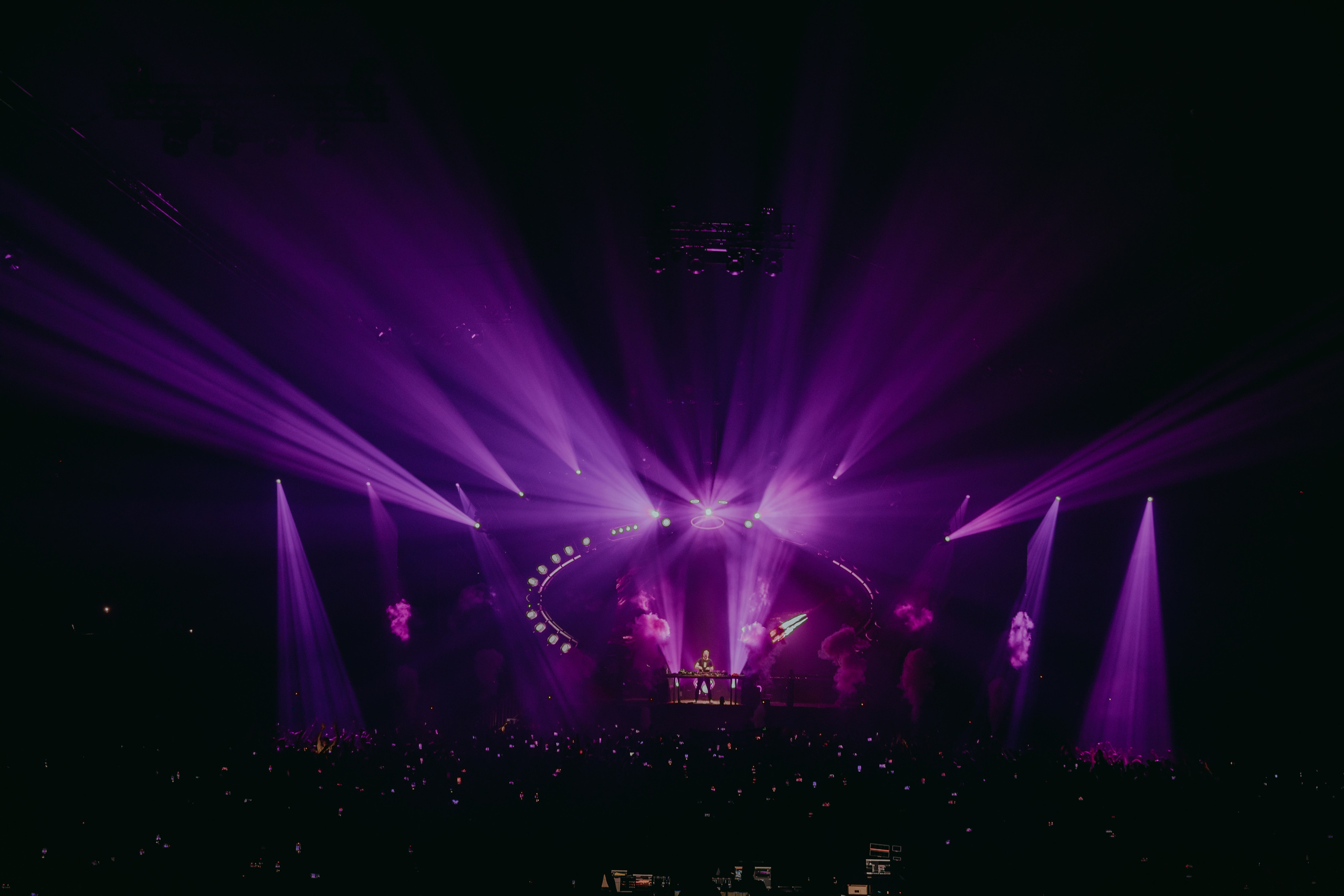 A State Of Trance «ASOT 1000» в Москве. «Птичка на проводе»: информационный портал в Москве