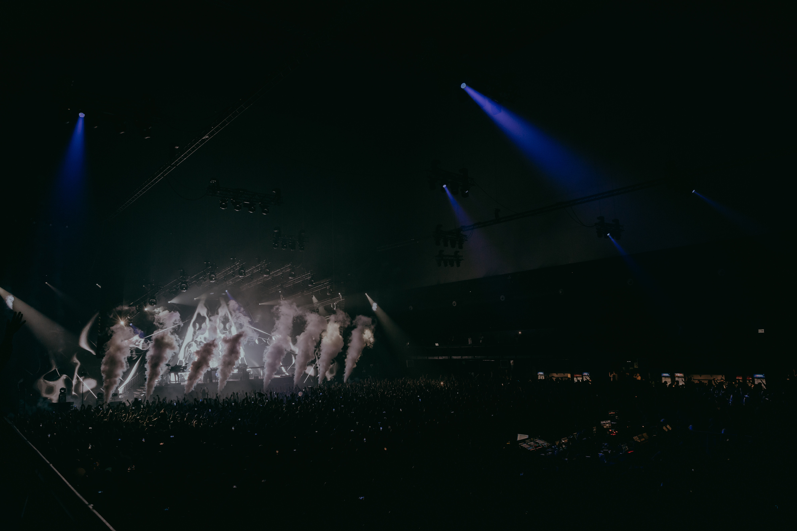 A State Of Trance «ASOT 1000» в Москве. «Птичка на проводе»: информационный портал в Москве