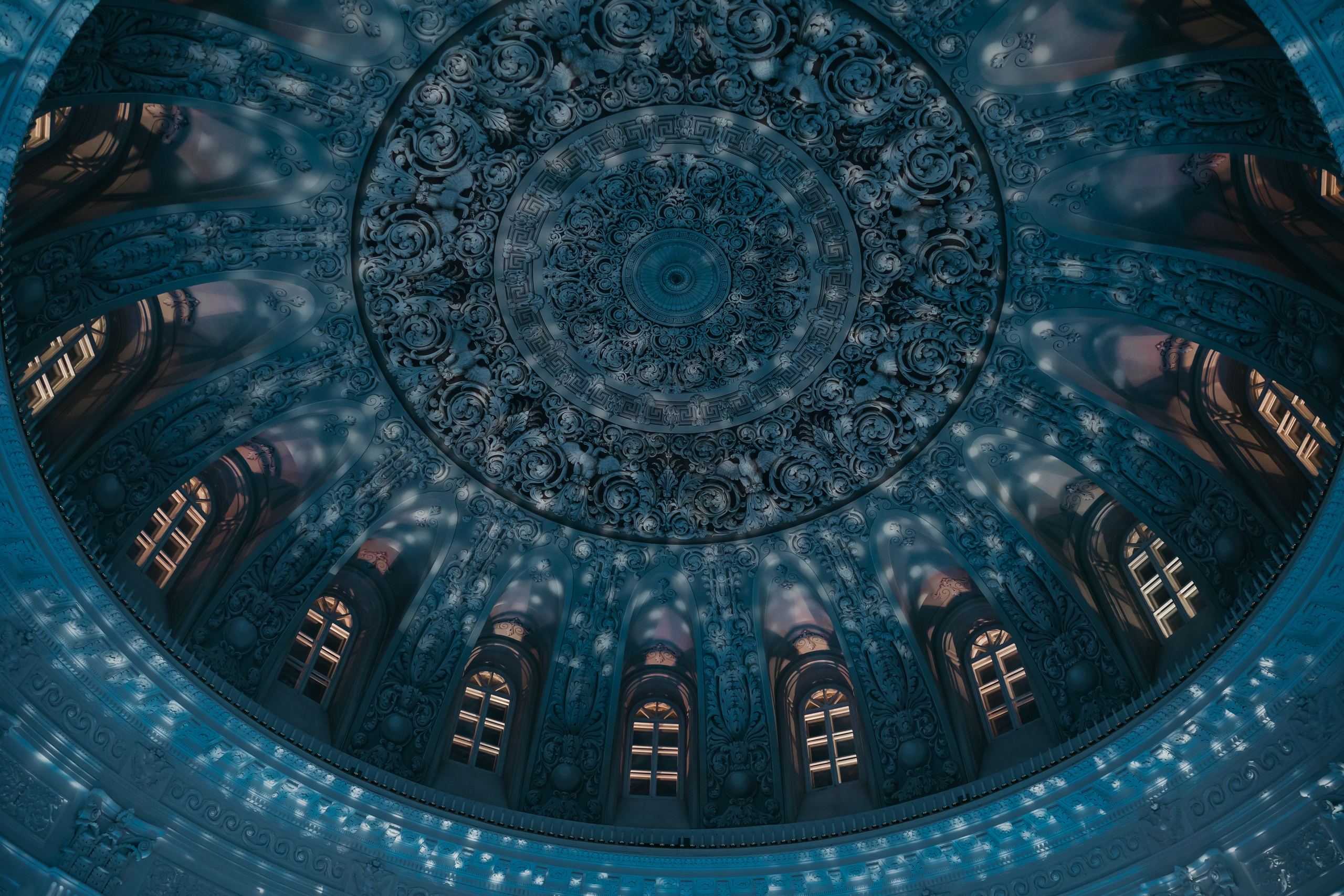 Показ дизайнера Бичолла Тетрадзе в рамках Недели моды в Москве. «Птичка на проводе»: информационный портал в Москве