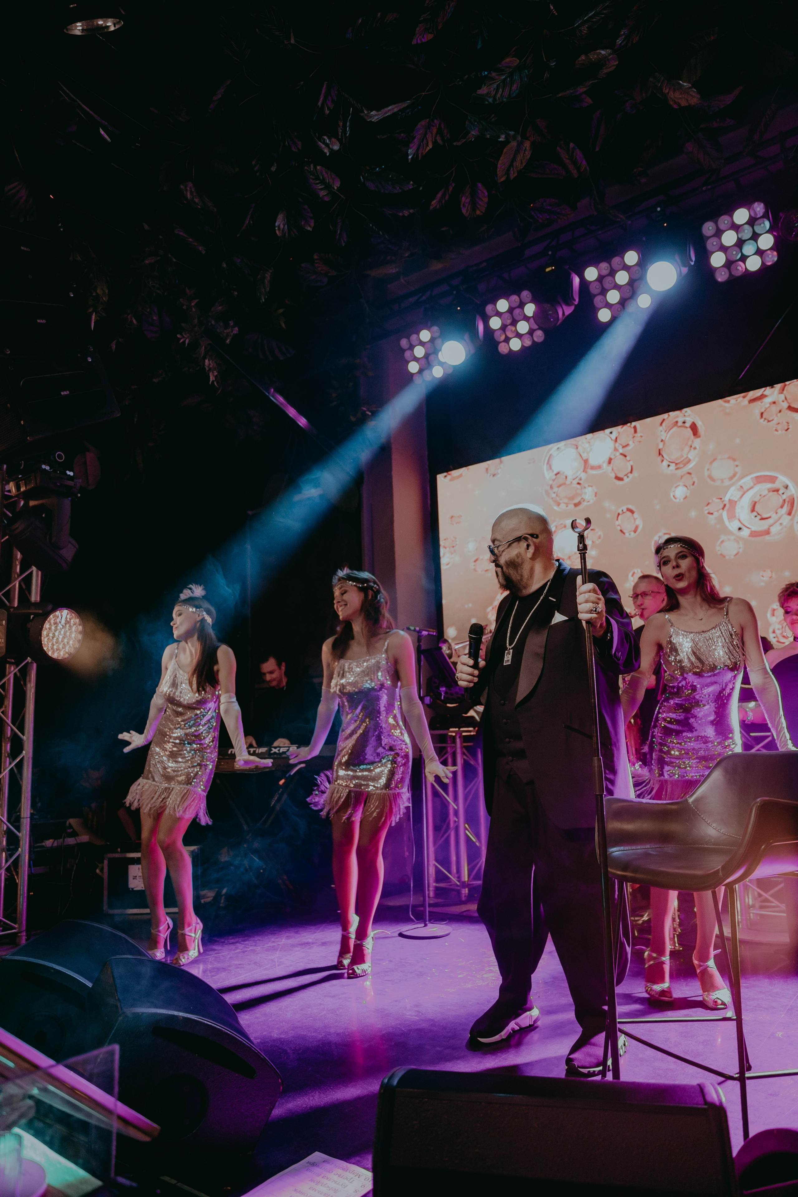 Клубный концерт Михаила Шуфутинского в МЕМО dine& bar Moscow в Москве. «Птичка на проводе»: информационный портал в Москве