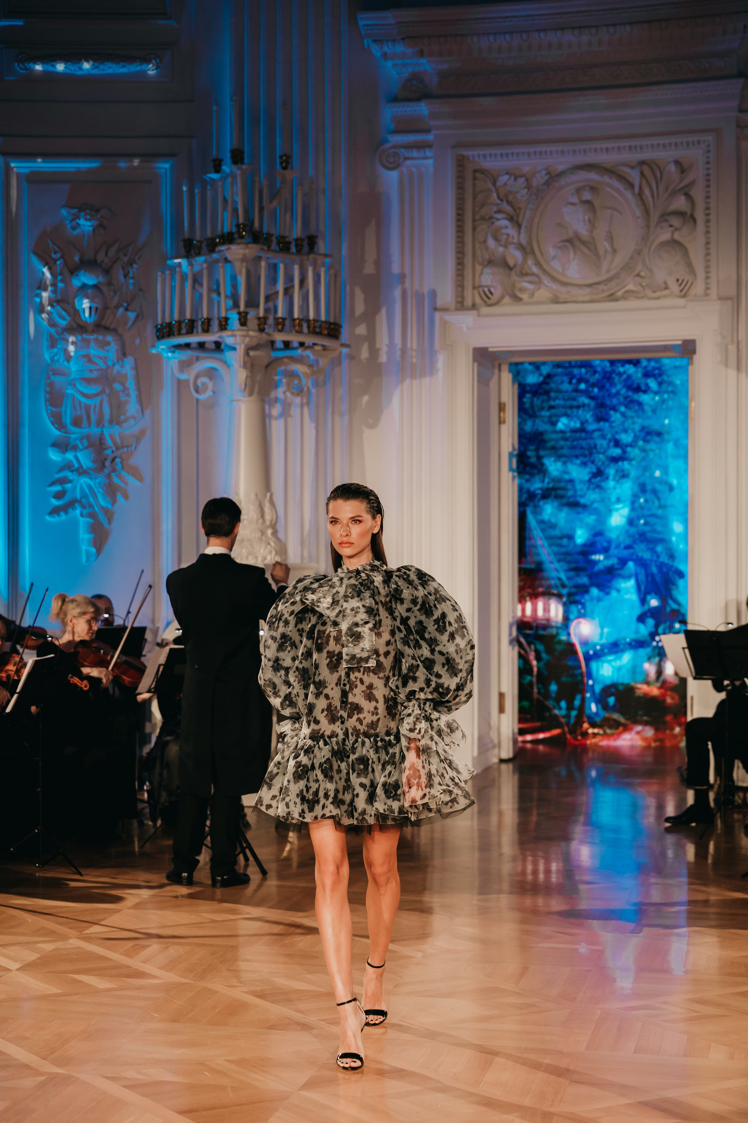 Показ дизайнера Бичолла Тетрадзе в рамках Недели моды в Москве