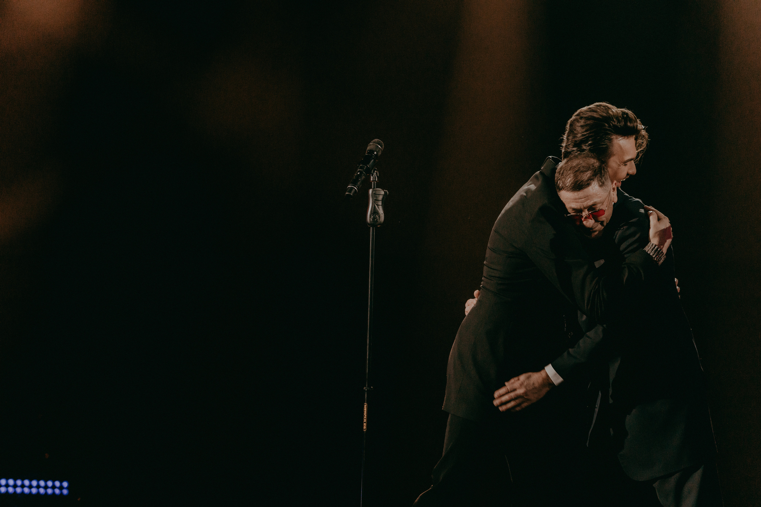 Александр Панайотов и Григорий Лепс на Новогоднем гала-концерте проекта «Голос» в Crocus City Hall в Москве