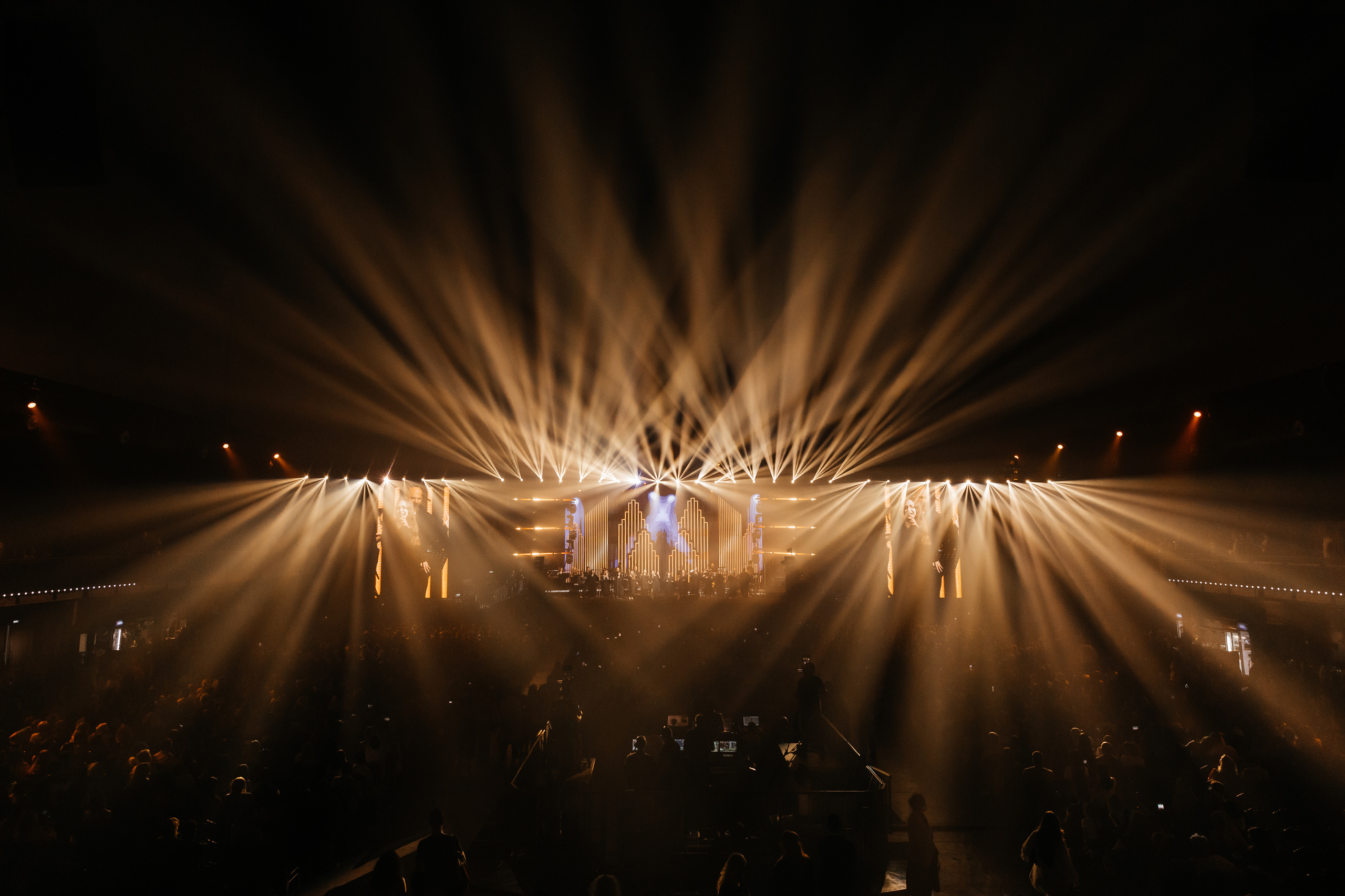 Сольный концерт Алексея Чумакова в Москве. «Птичка на проводе»: информационный портал в Москве