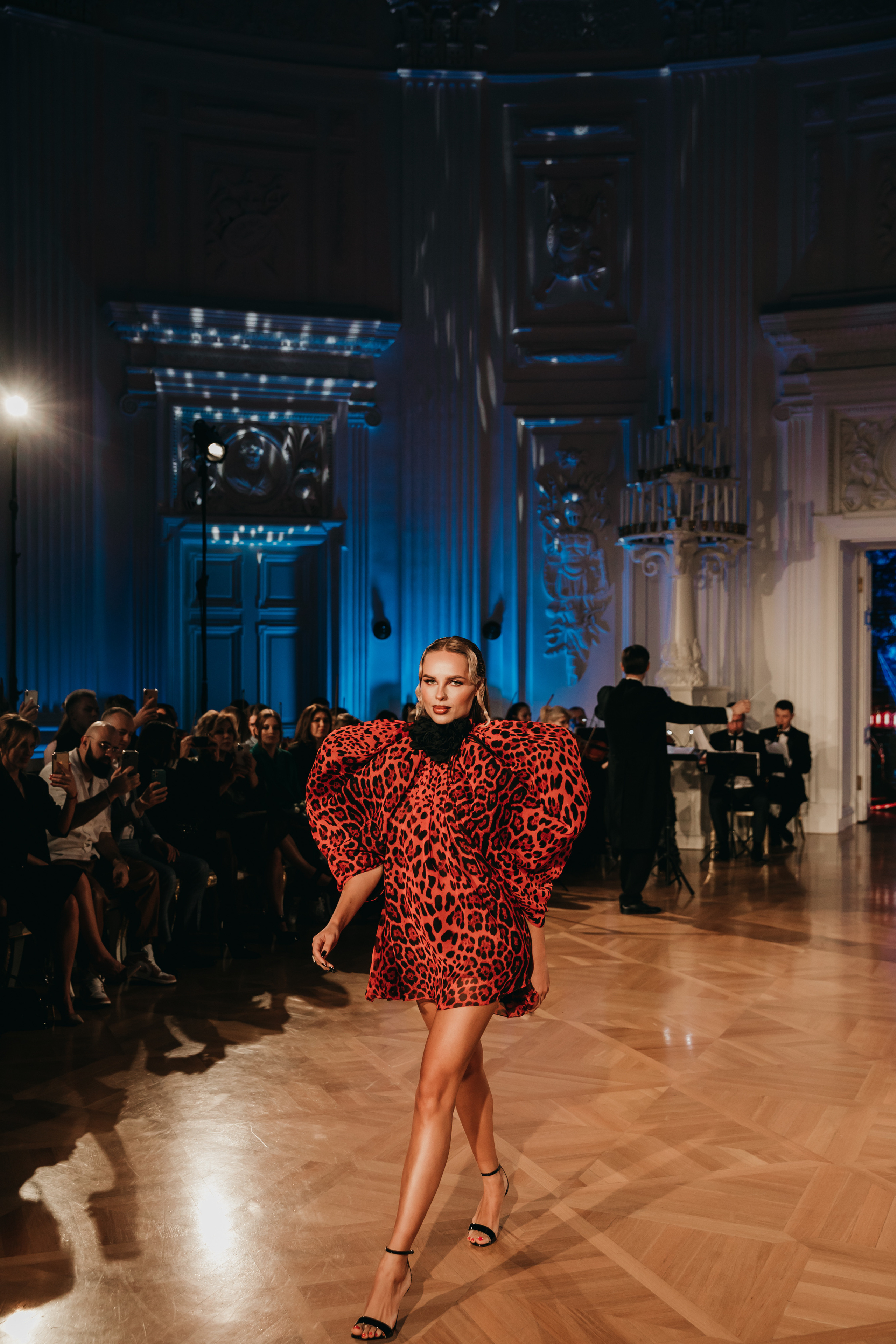 Ханна на показе дизайнера Бичолла Тетрадзе в рамках Недели моды в Москве