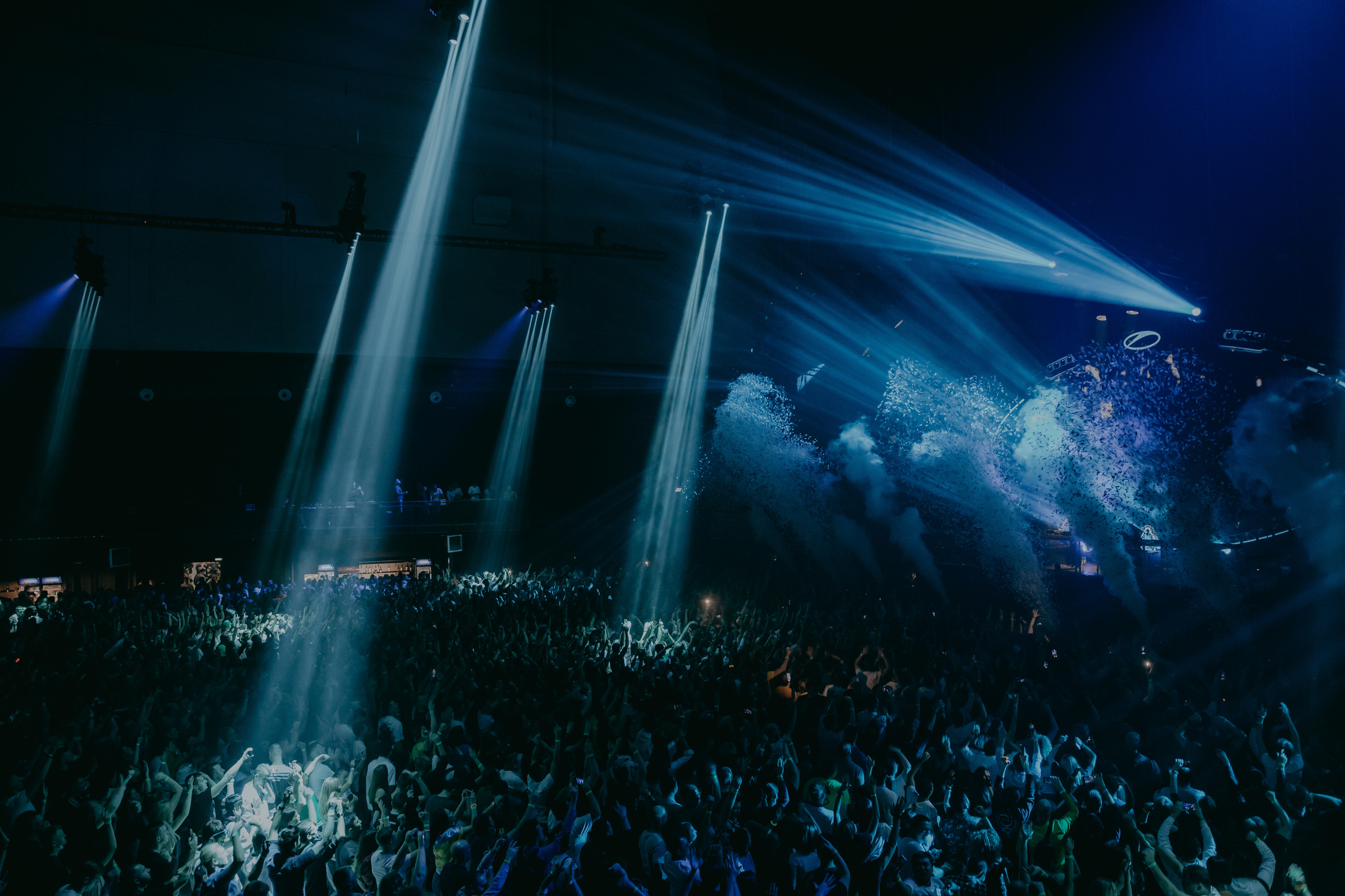 A State Of Trance «ASOT 1000» в Москве. «Птичка на проводе»: информационный портал в Москве