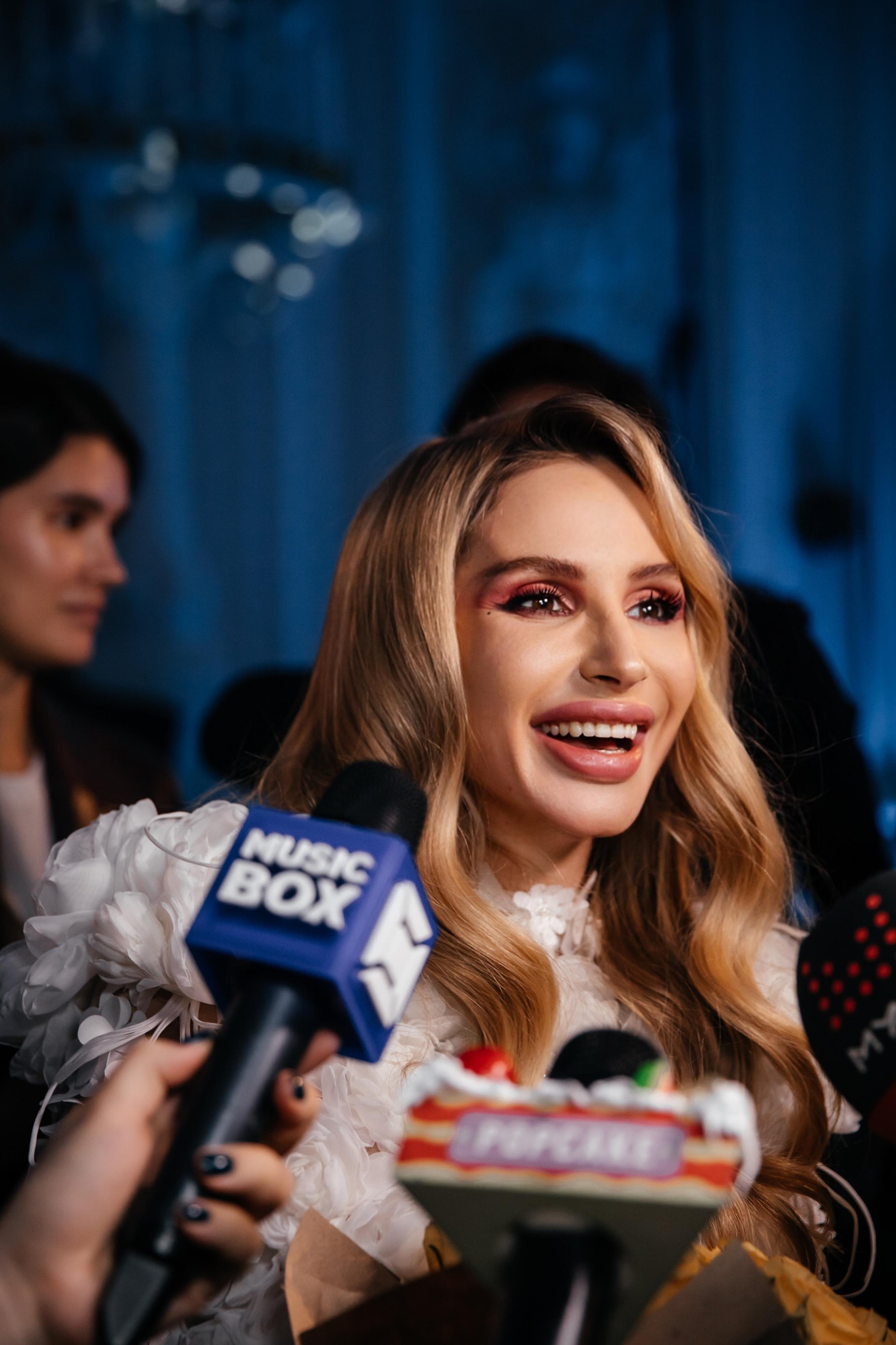 Светлана Лобода на показе дизайнера Бичолла Тетрадзе в рамках Недели моды в Москве