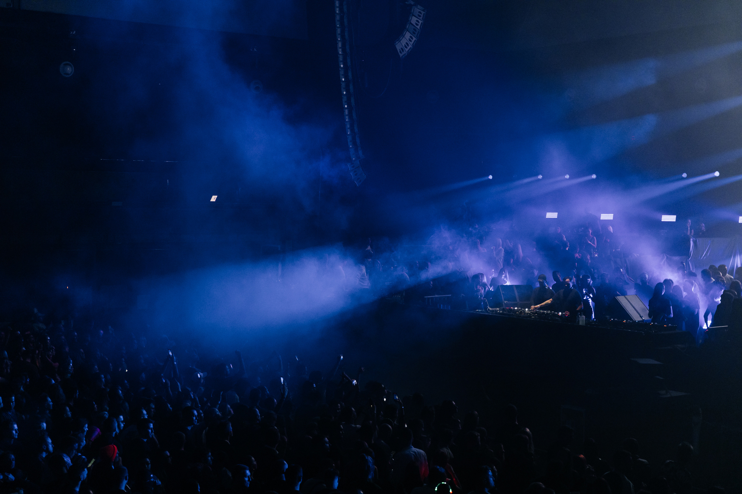 Концерт «TALE OF US» в Москве. «Птичка на проводе»: информационный портал в Москве