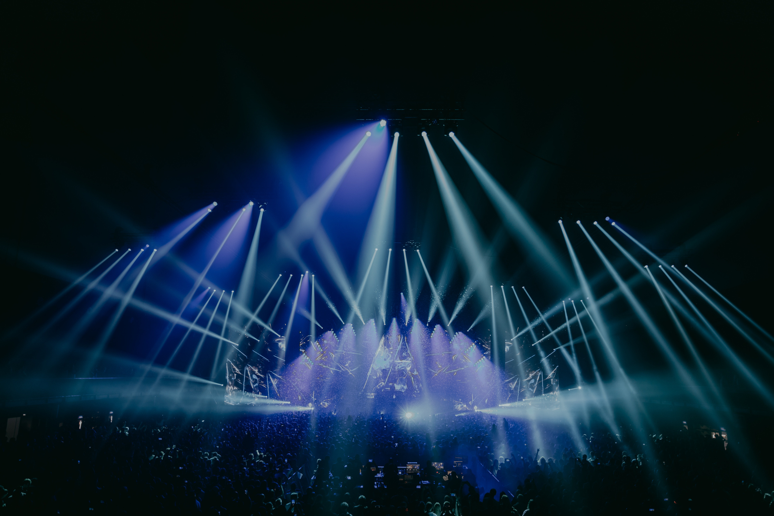 A State Of Trance «ASOT 1000» в Москве. «Птичка на проводе»: информационный портал в Москве