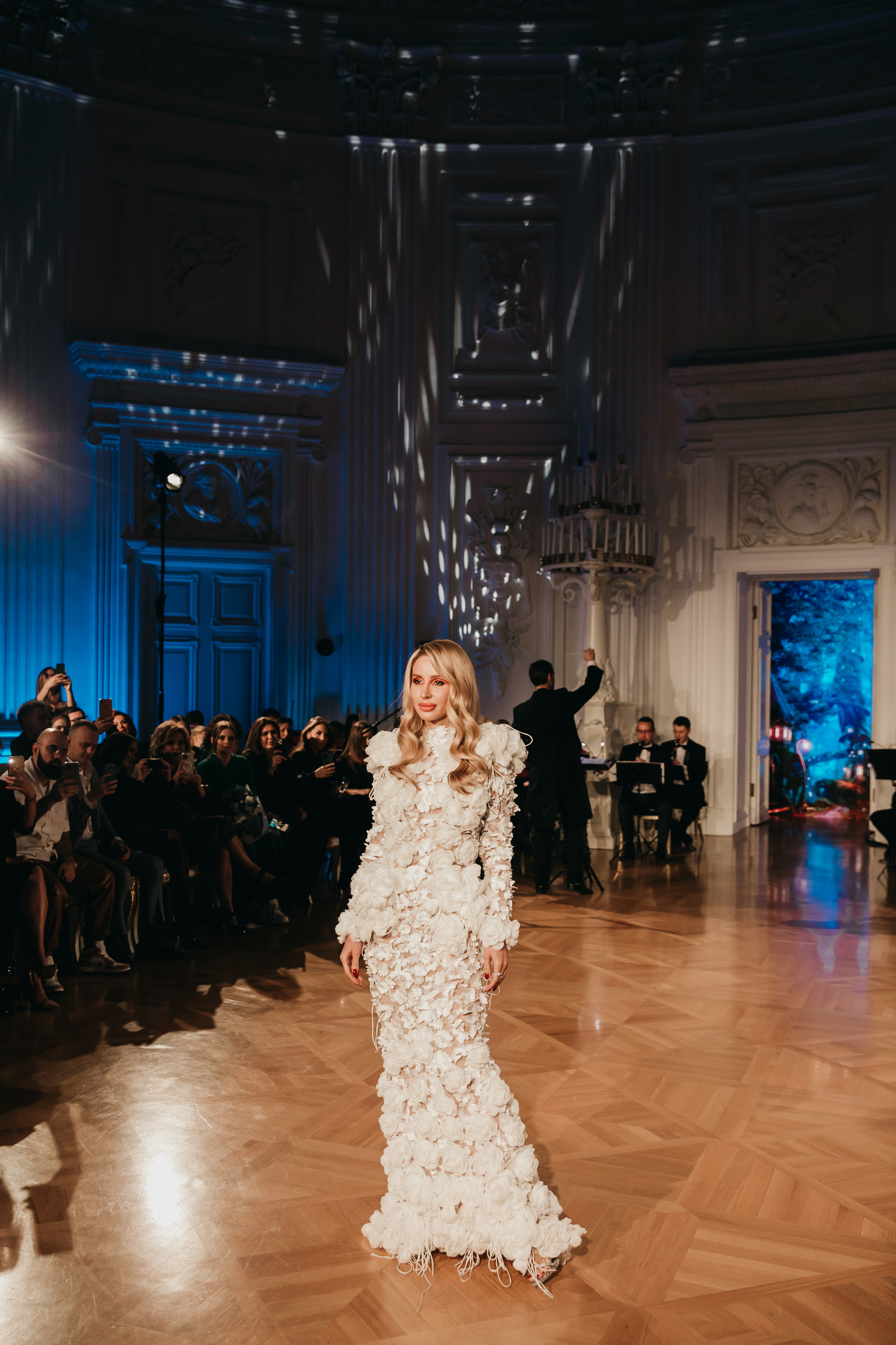 Светлана Лобода на показе дизайнера Бичолла Тетрадзе в рамках Недели моды в Москве