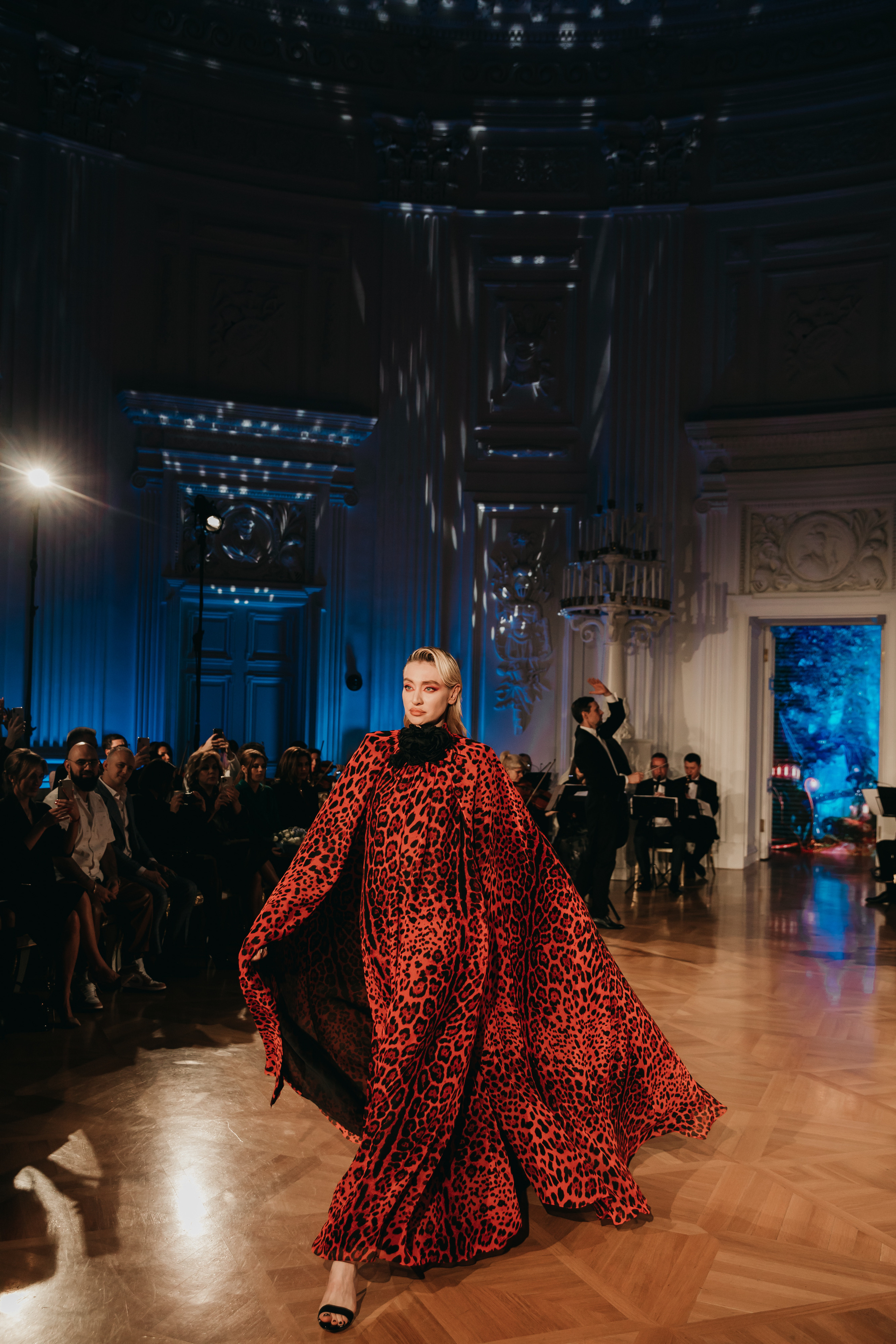 Мария Миногарова на показе дизайнера Бичолла Тетрадзе в рамках Недели моды в Москве