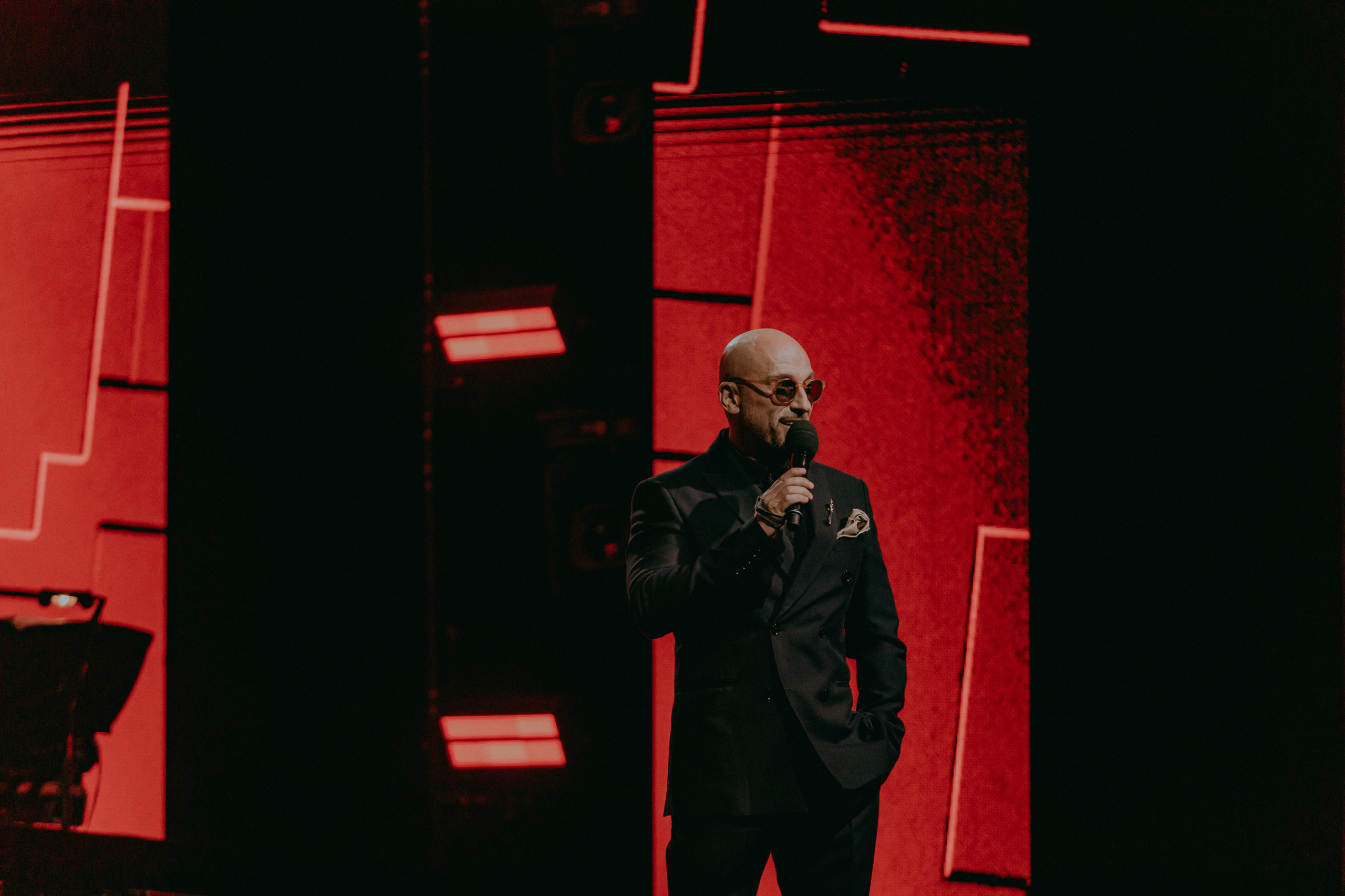 Дмитрий Нагиев на Новогоднем гала-концерте проекта «Голос» в Crocus City Hall в Москве