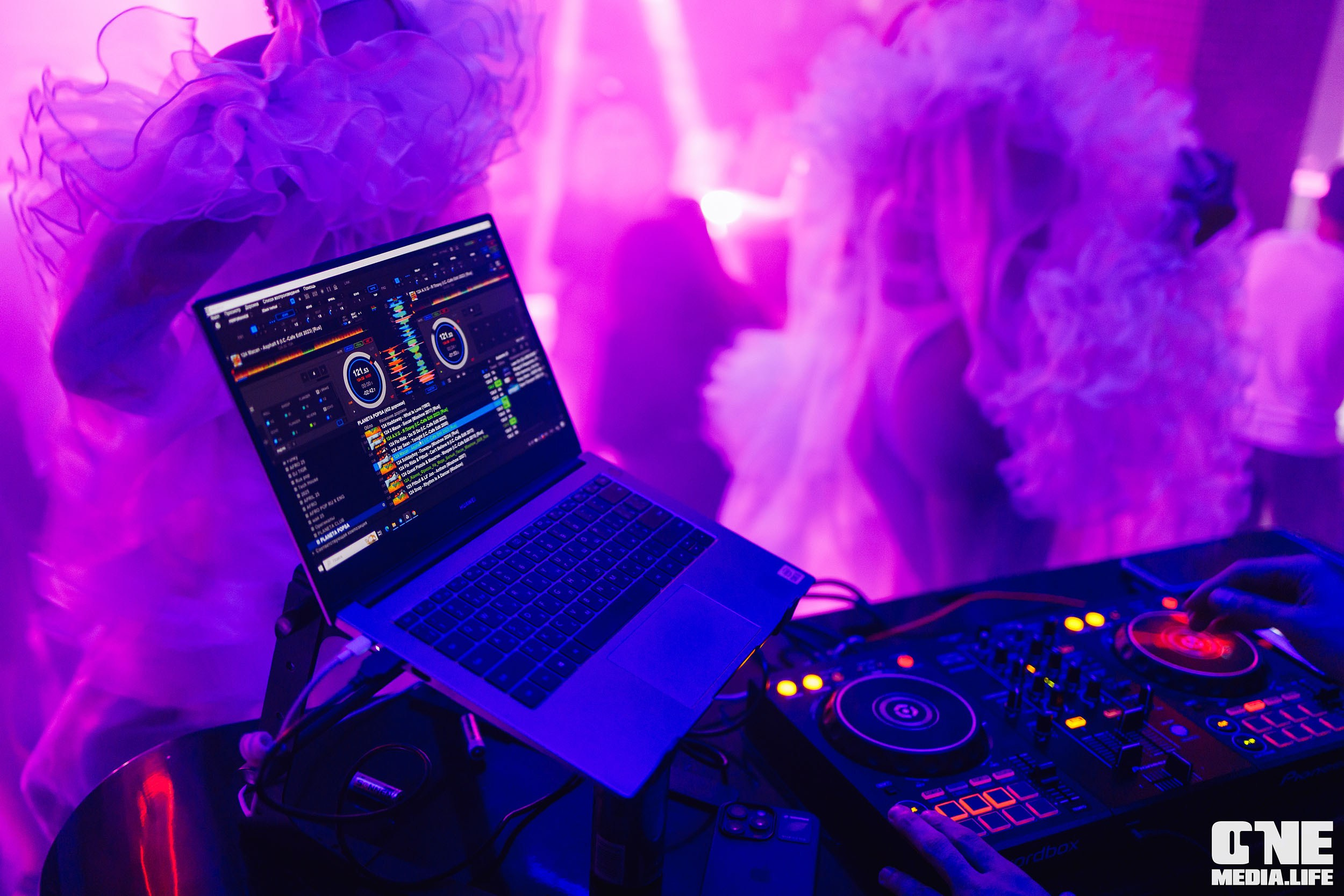 Фоторепортаж из РК Планета. One Media Life: фоторепортажи, фотоотчеты с мероприятий и заведений