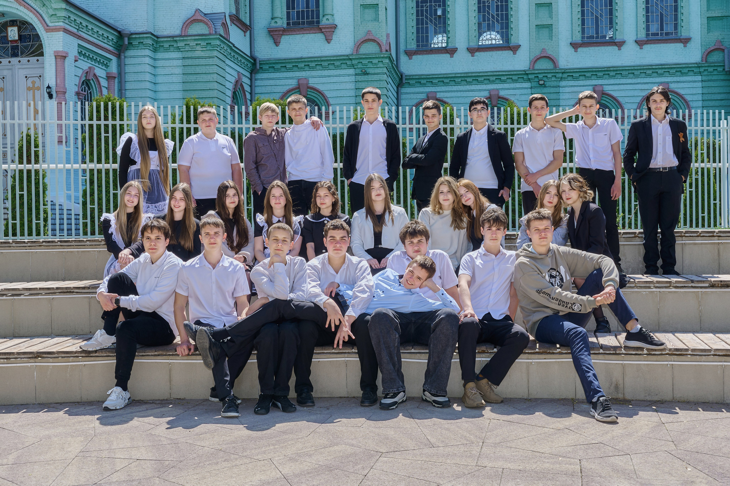 Фотосессия выпускников 9А класса СОШ 1. Школьный и семейный фотограф/видеограф в г. Курганинске