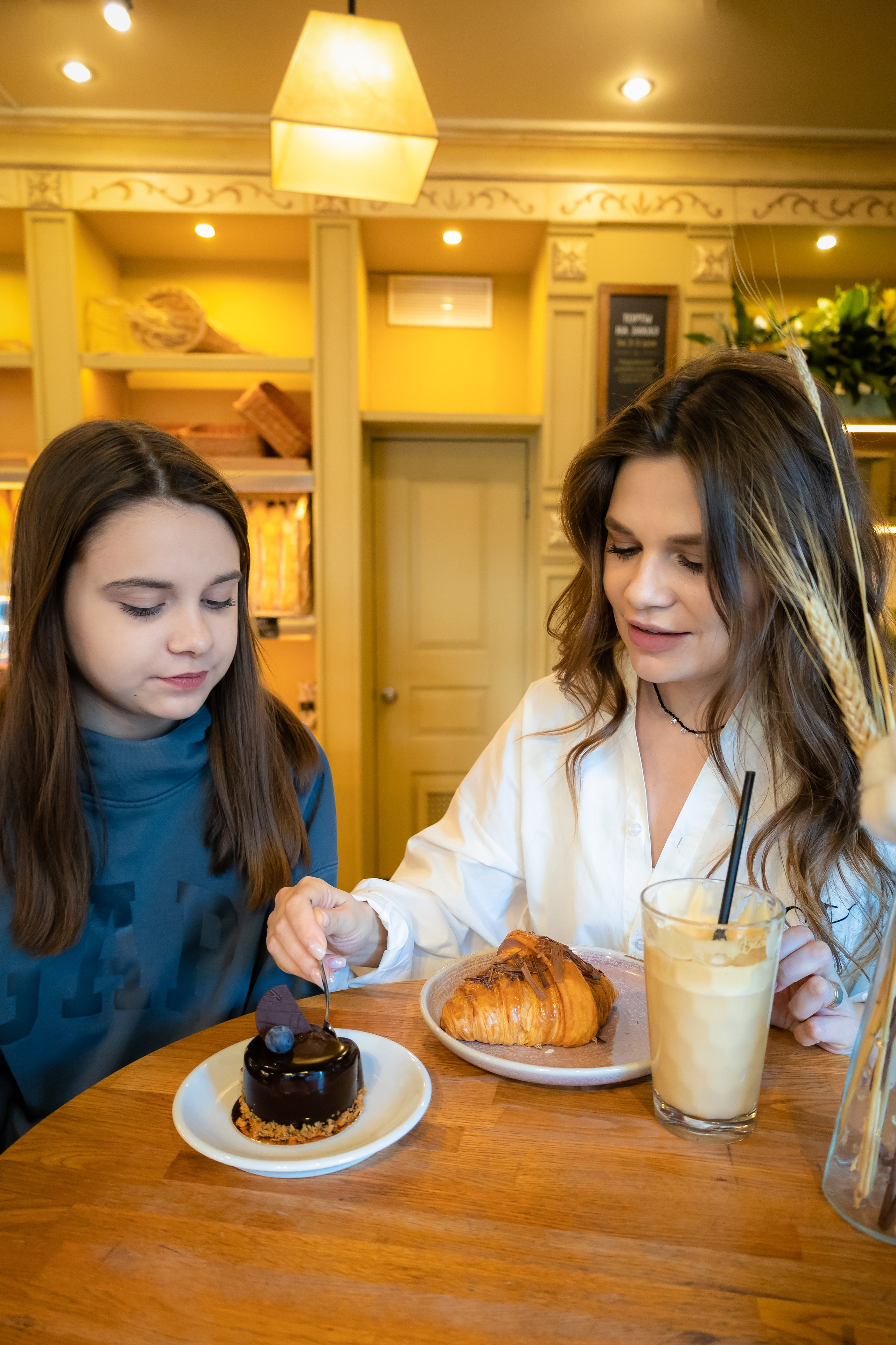 Фотопрогулка Анна и Алина. Семейный и детский фотограф, фотограф беременности, ньюборн в Москве