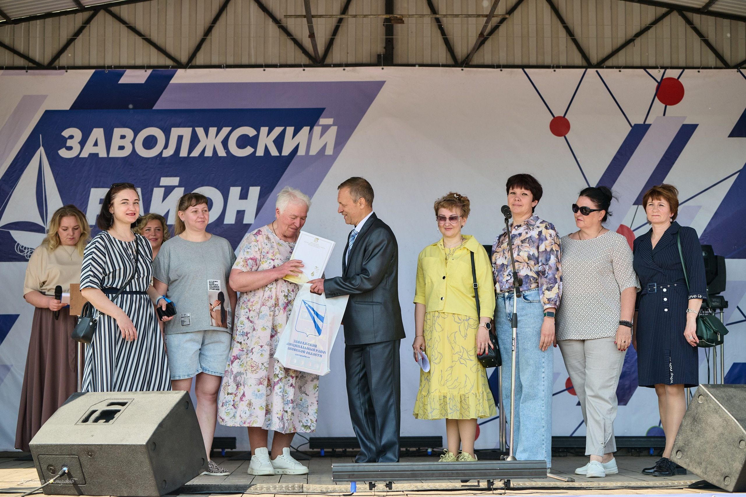 Съемка дня города Заволжск 2025 год. Фотограф в Иваново: Каталожная съемка одежды и постельного белья, Wildberries
