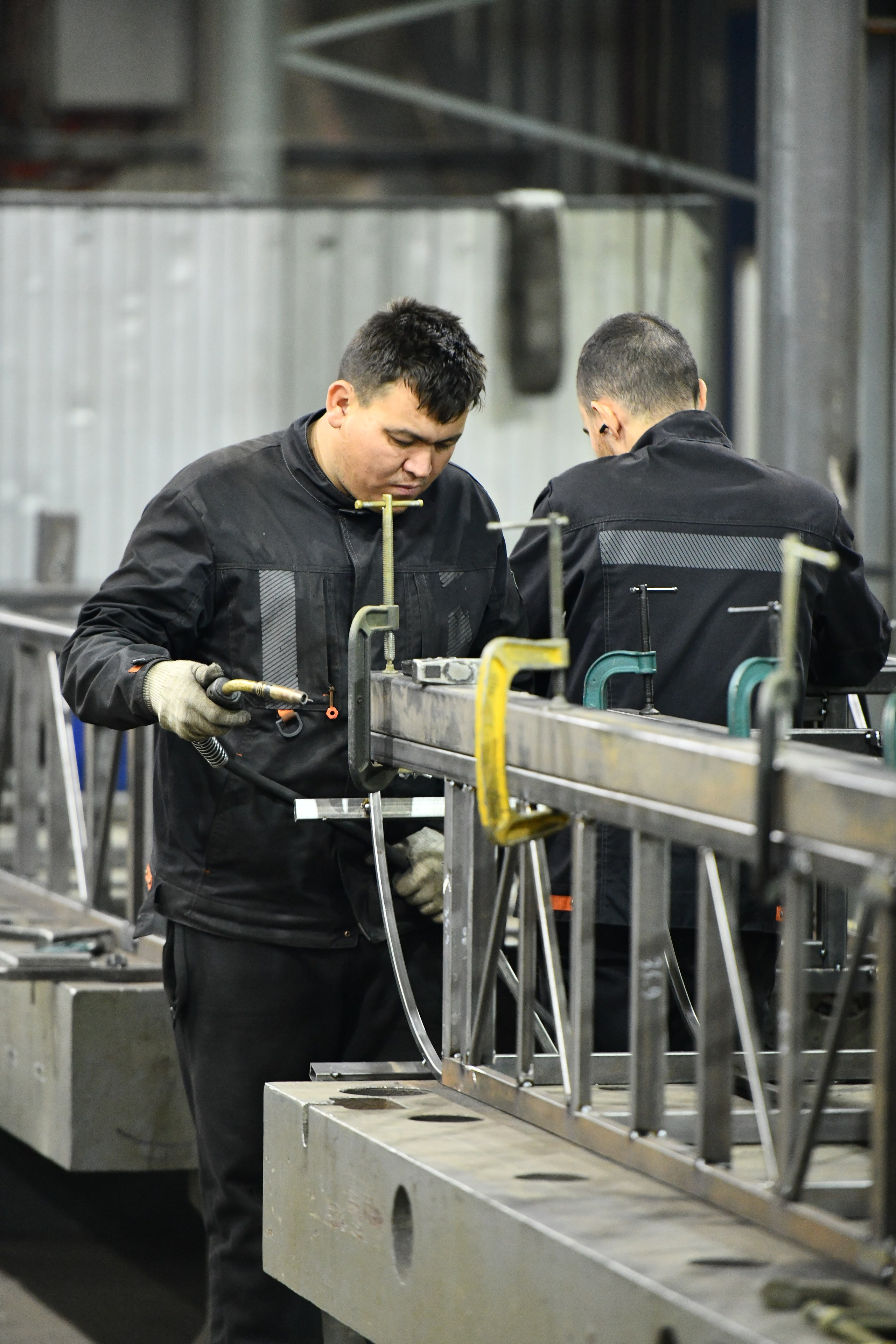 Репортаж с экскурсии на Завод ТРОМ. Репортажный и семейный фотограф — Шелихов Сергей