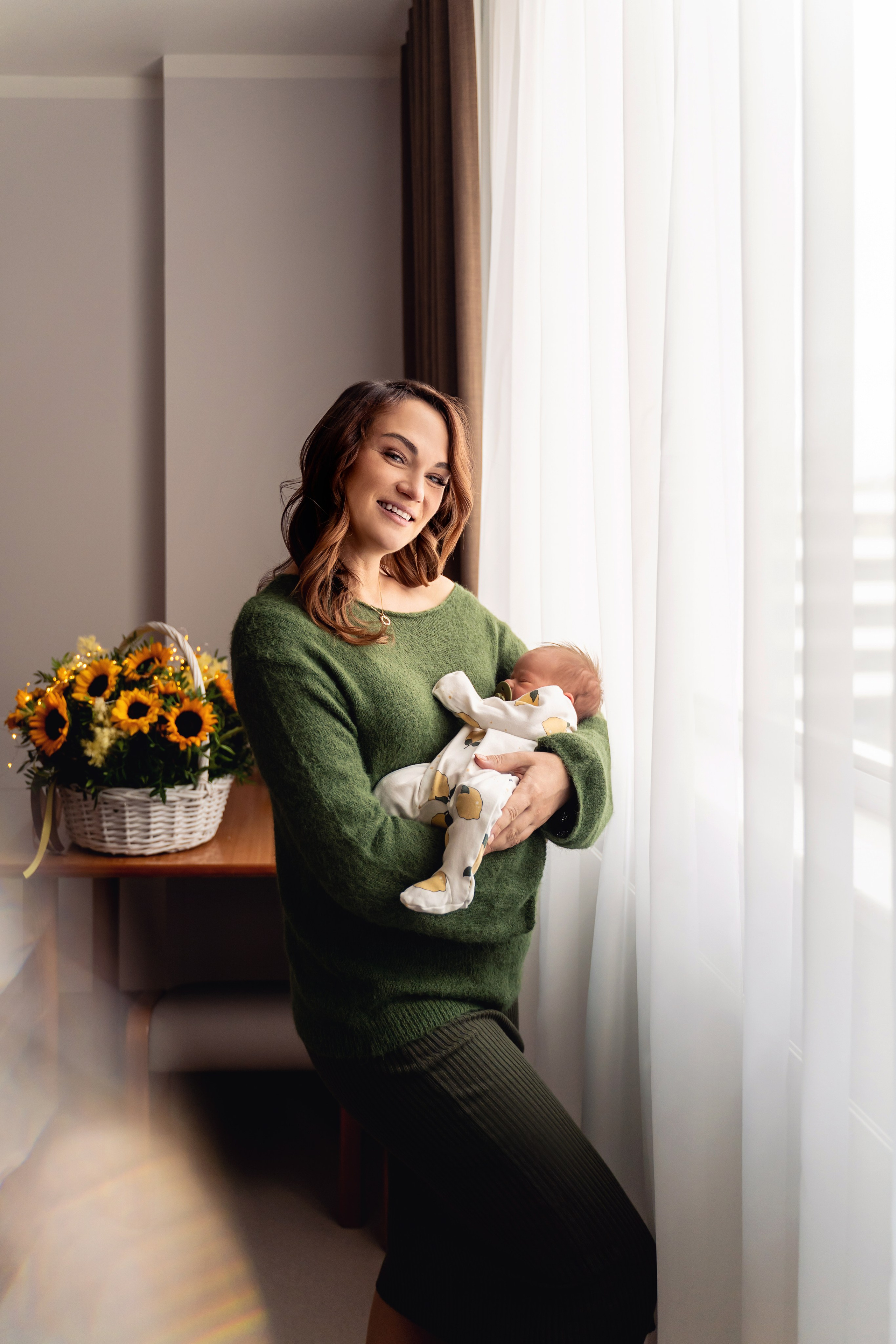 Выписка из роддома Лапино. Фотограф на выписку из роддома Москва. Фотограф \ Видеограф на Крещение, Венчание Москва| Семейные съемки